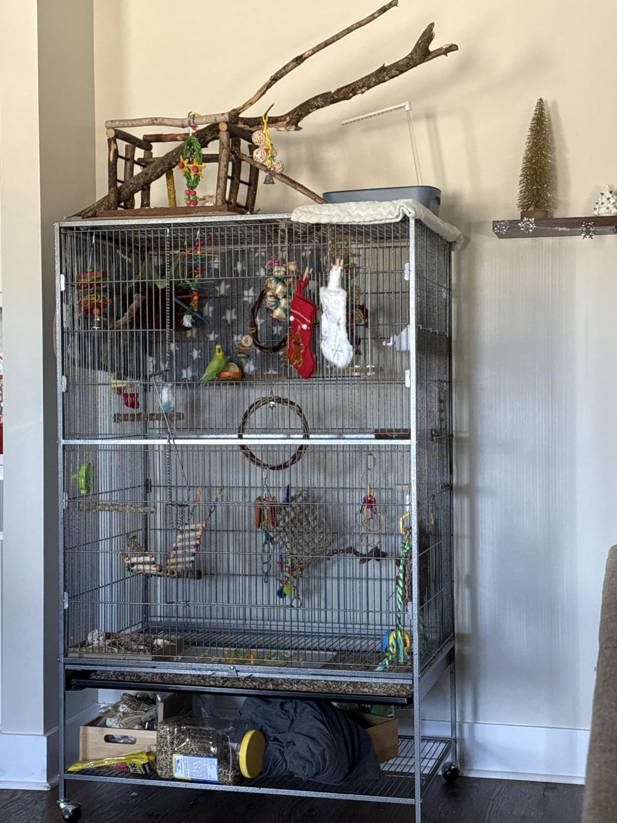 Yaheetech 52-inch Wrought Steel Standing Large Flight King Bird Cage for Cockatiels African Grey Quaker Amazon Sun Parakeets Green Cheek Conures Pigeons Parrot Bird Cage Birdcage with Stand customer photo 1