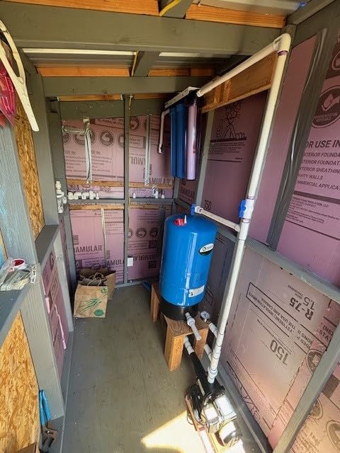 iSpring Whole House Water Filter System, Highly Reduces up to 99% Chlorine, Sediment, Taste, Odor, 3-Stage Water Filtration System w/Clear 1st-Stage Housing, Model: WCB32C, 3/4