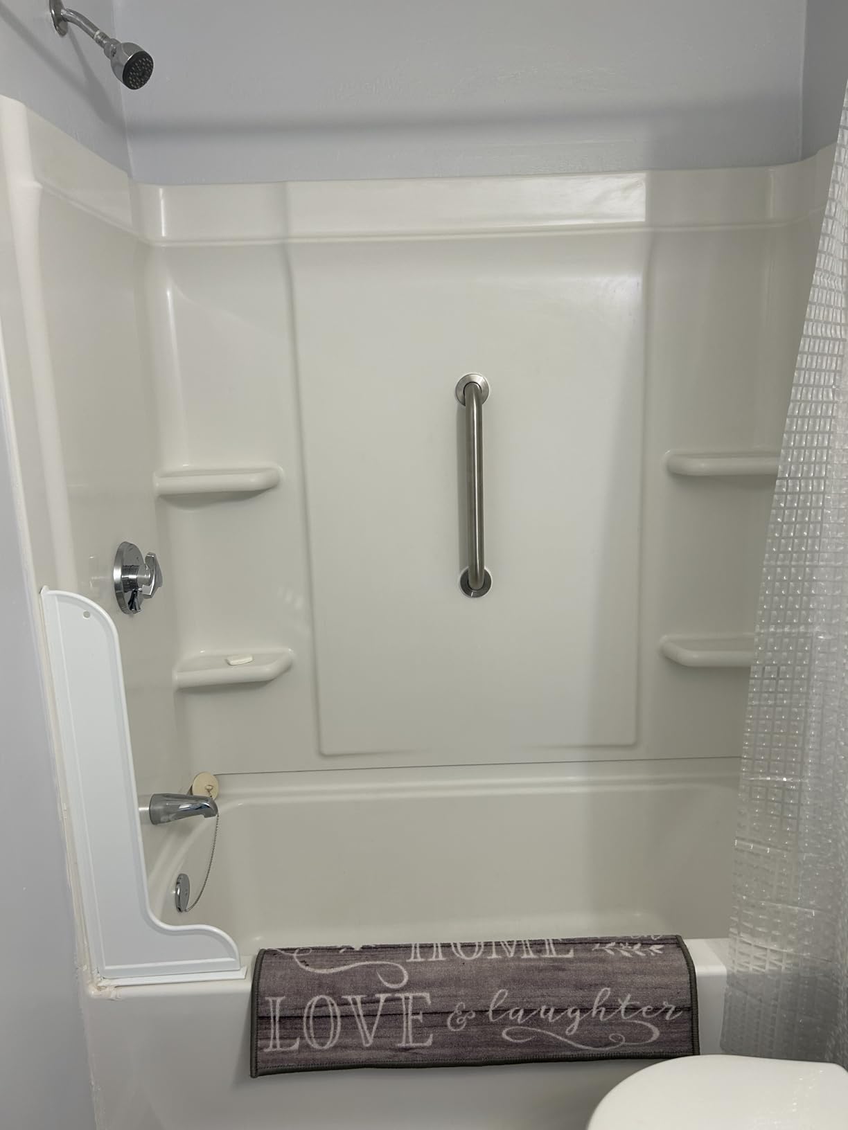 Amazon Basics Bathroom Handicap Safety Grab Bar, 24-inch Length, 1.25 Inch Diameter, Shower, 500LBs Capacity, ADA Compliant, Stainless Steel customer photo 2