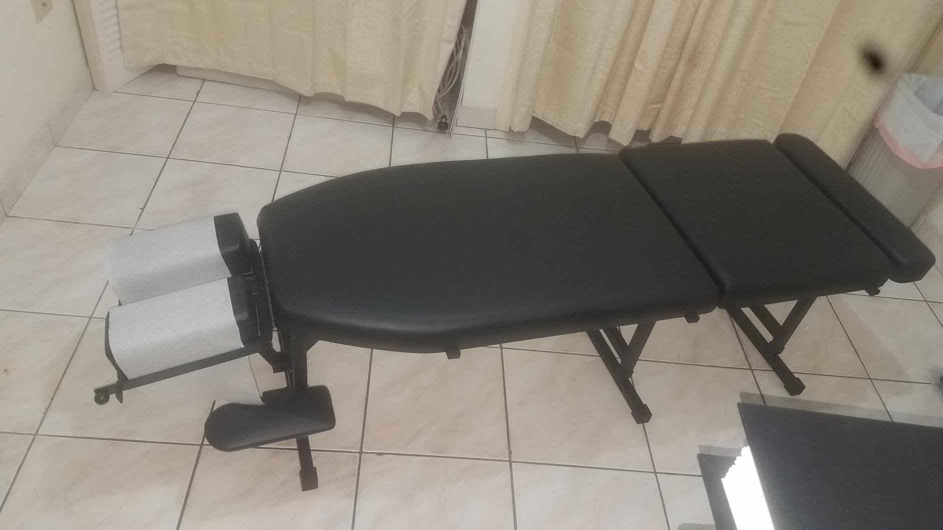 Royal Massage Sheffield 160 Elite Professional Portable Chiropractic Table - Lightweight Adjustable Folding Design (Charcoal) customer photo 1