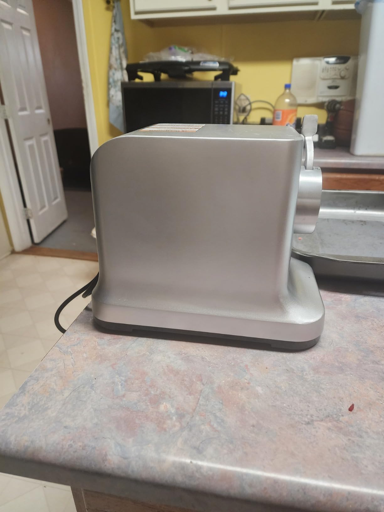 Weston Electric Meat Grinder & Sausage Stuffer, #12 750 Watt, 1 HP Motor, Grinds 4 lbs Per Minute, Includes Stainless Steel Grinding Plates, Die-Cast Aluminum (33-1301-W) customer photo 1