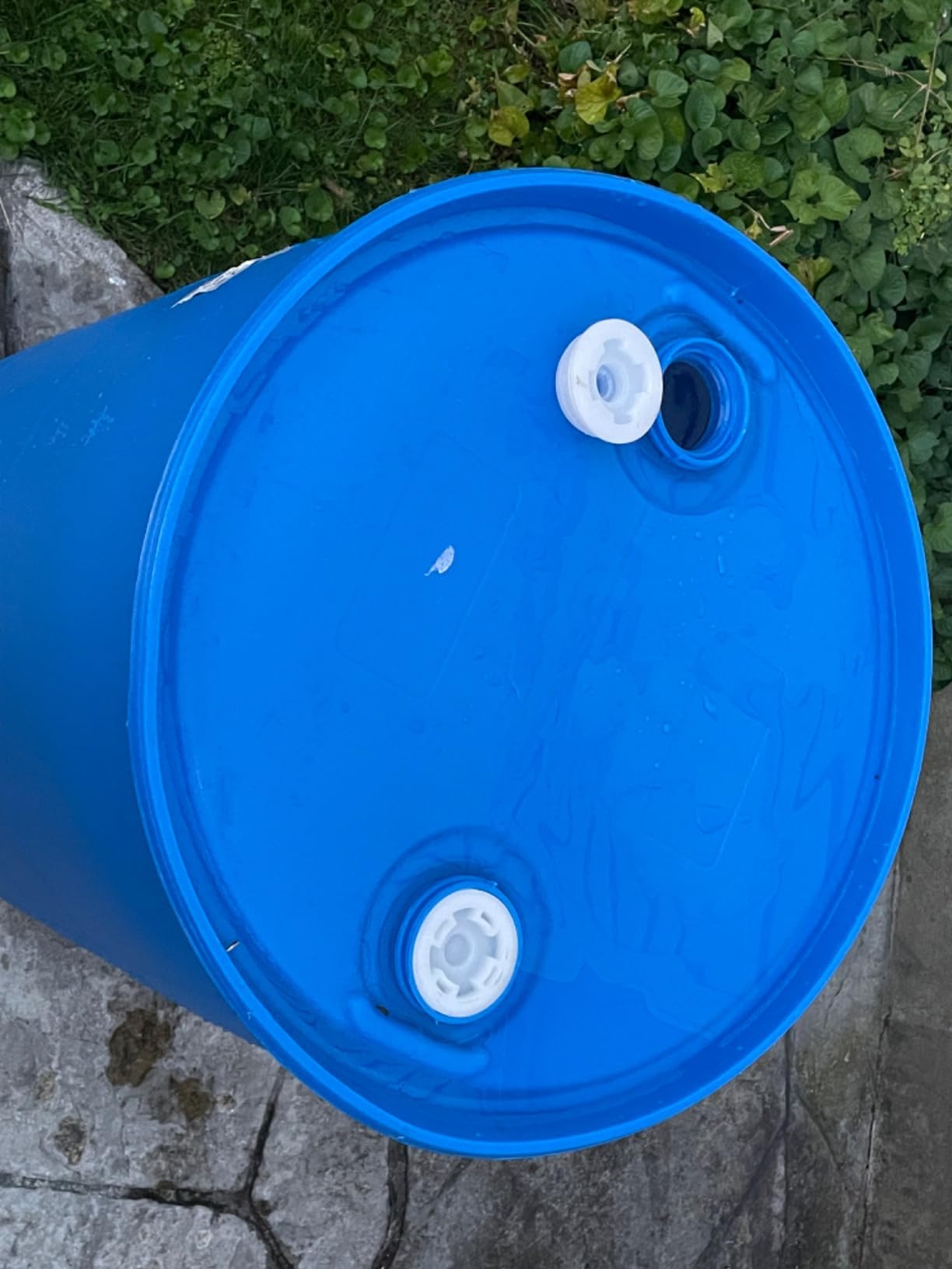 55 Gallon Blue Water Barrel | Solid Mold |2 Inch Bung Holes, Good for Long Term Drinking Water Use | BPA Free customer photo 1