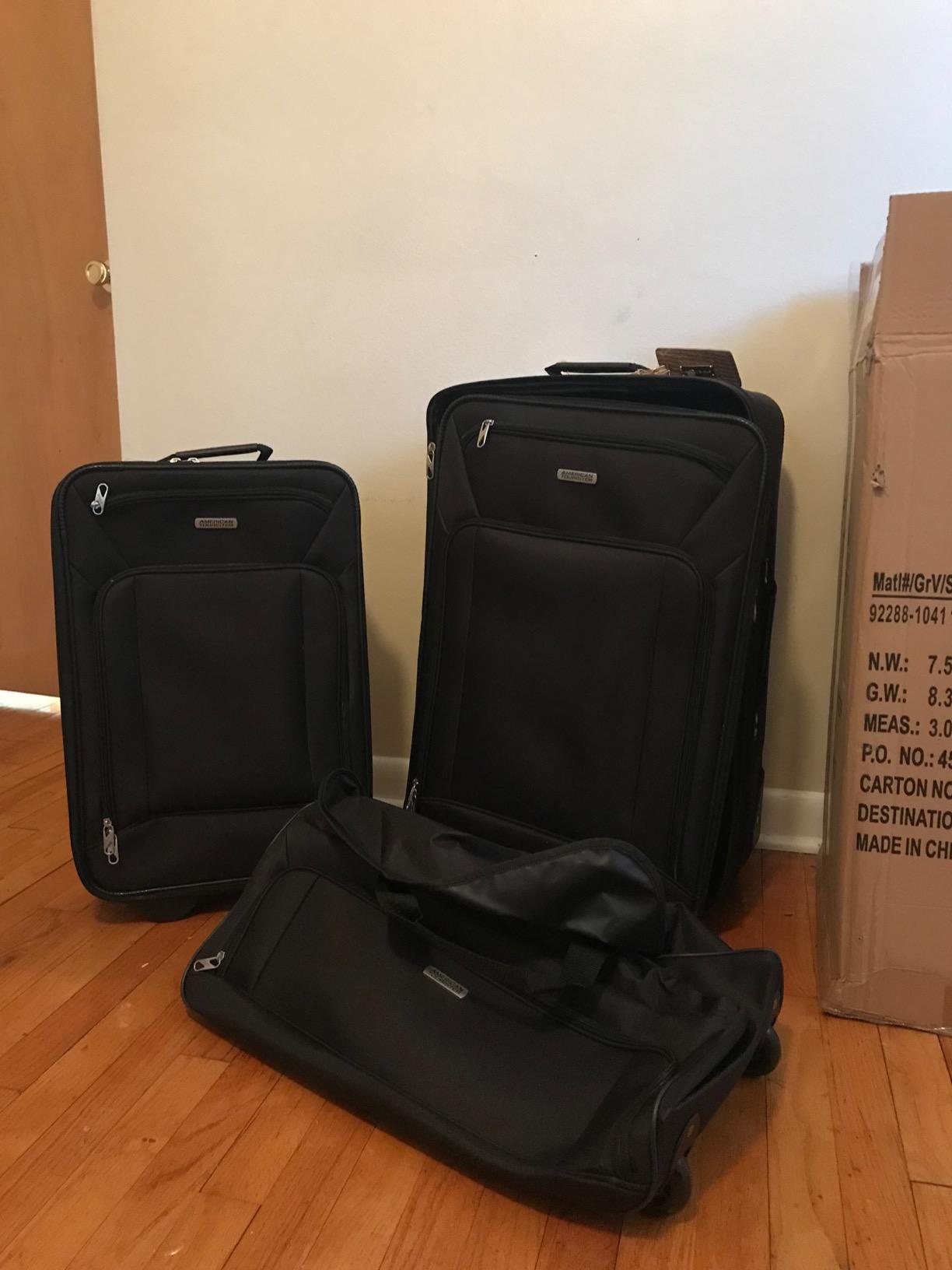 American Tourister Fieldbrook XLT Softside Upright Luggage, Black, 4-Piece Set (BB/DF/21/25) customer photo 1