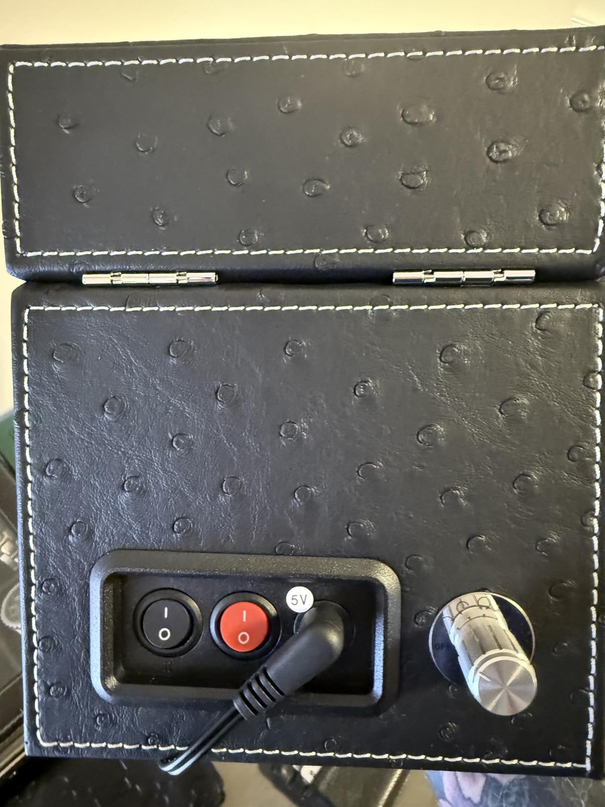 DRIKLUX Automatic Single Watch Winder for Rolex and Other Luxury Watches - Automatic Winder with Quiet Motor, Premium Black Ostrich Leather Exterior and Soft Flexible Watch Pillows of Camel Velvet customer photo 1