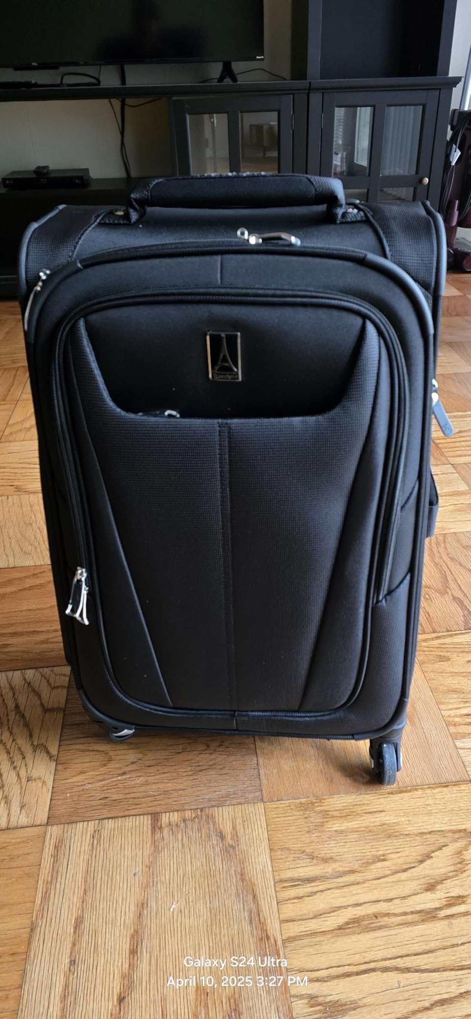 Maxlite 5 Softside Expandable Luggage with 4 Spinner Wheels, Lightweight Suitcase, Men and Women, Black, Carry-on 21-Inch customer photo 1