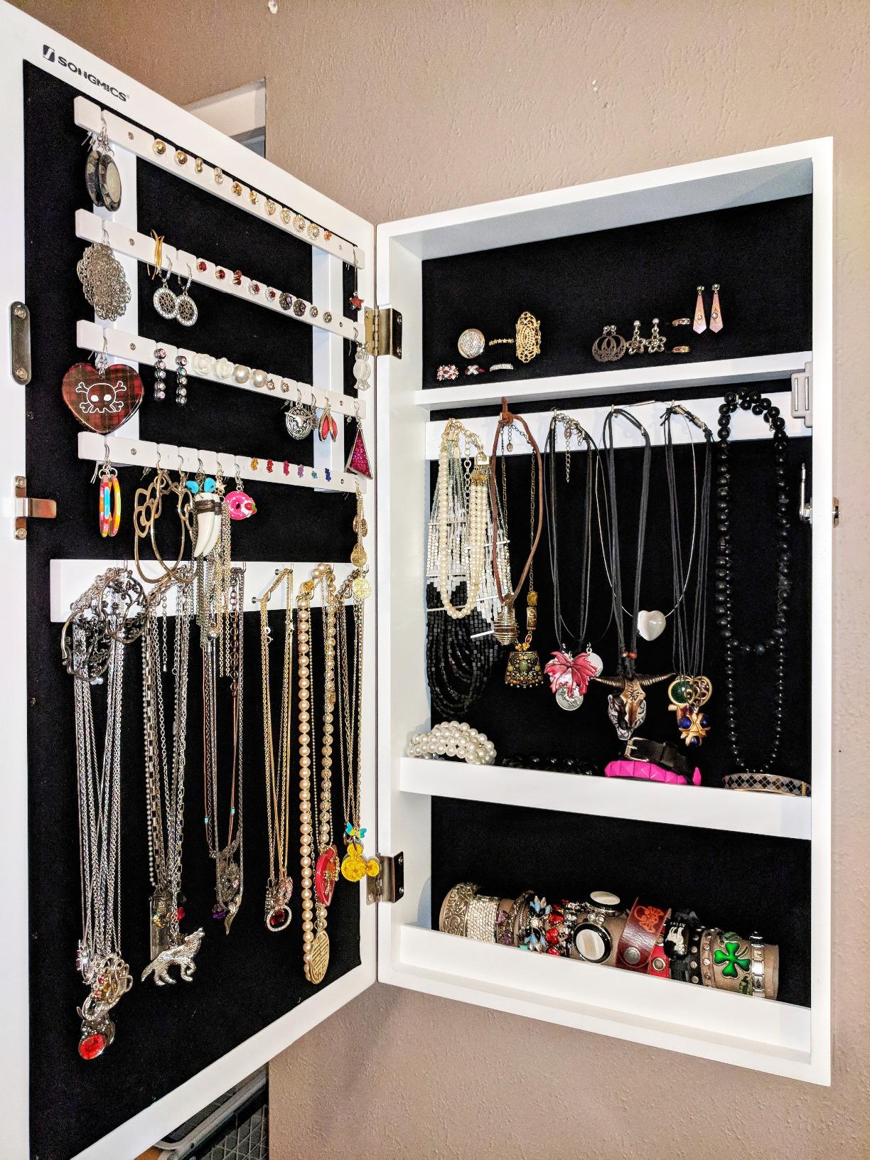 SONGMICS Lockable Jewelry Cabinet Armoire with Mirror, Wall-Mounted Space Saving Jewelry Storage Organizer, White UJJC51WT customer photo 2