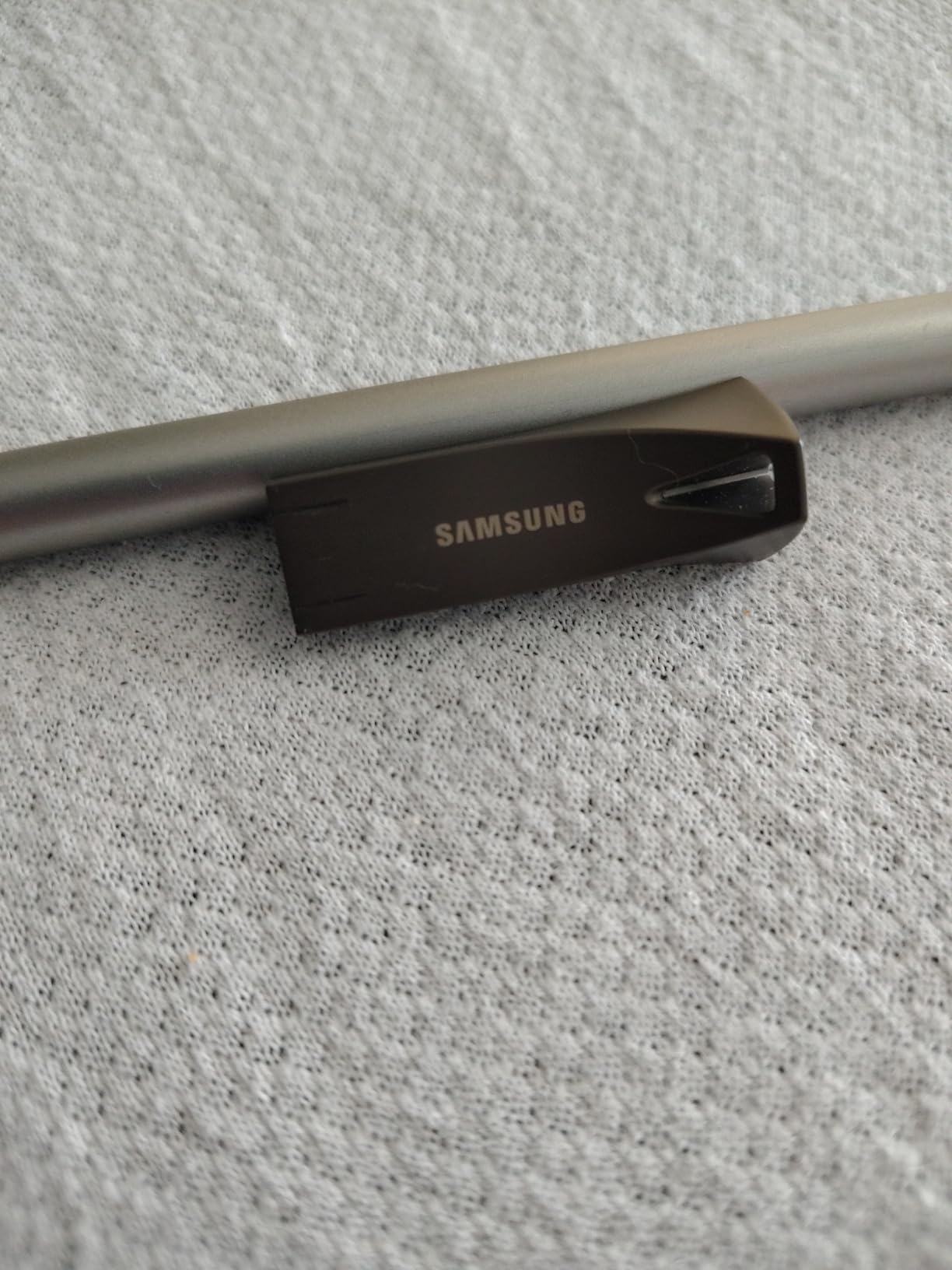 SAMSUNG BAR Plus 3.1 USB Flash Drive, 128GB, 400MB/s, Rugged Metal Casing, Storage Expansion for Photos, Videos, Music, Files, MUF-128BE3/AM, Champagne Silver customer photo 1