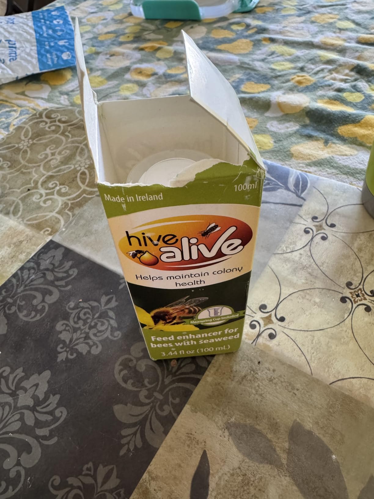 HIVE ALIVE Liquid Concentrate Bee Feed Supplement - Honey Bee Liquid Food Stimulant - Beekeeping Fall Spring Feeding Enhancer, Lowers Winter Mortality, Boost Gut Health, Colony Size - 100 ml, 10 Hives customer photo 2