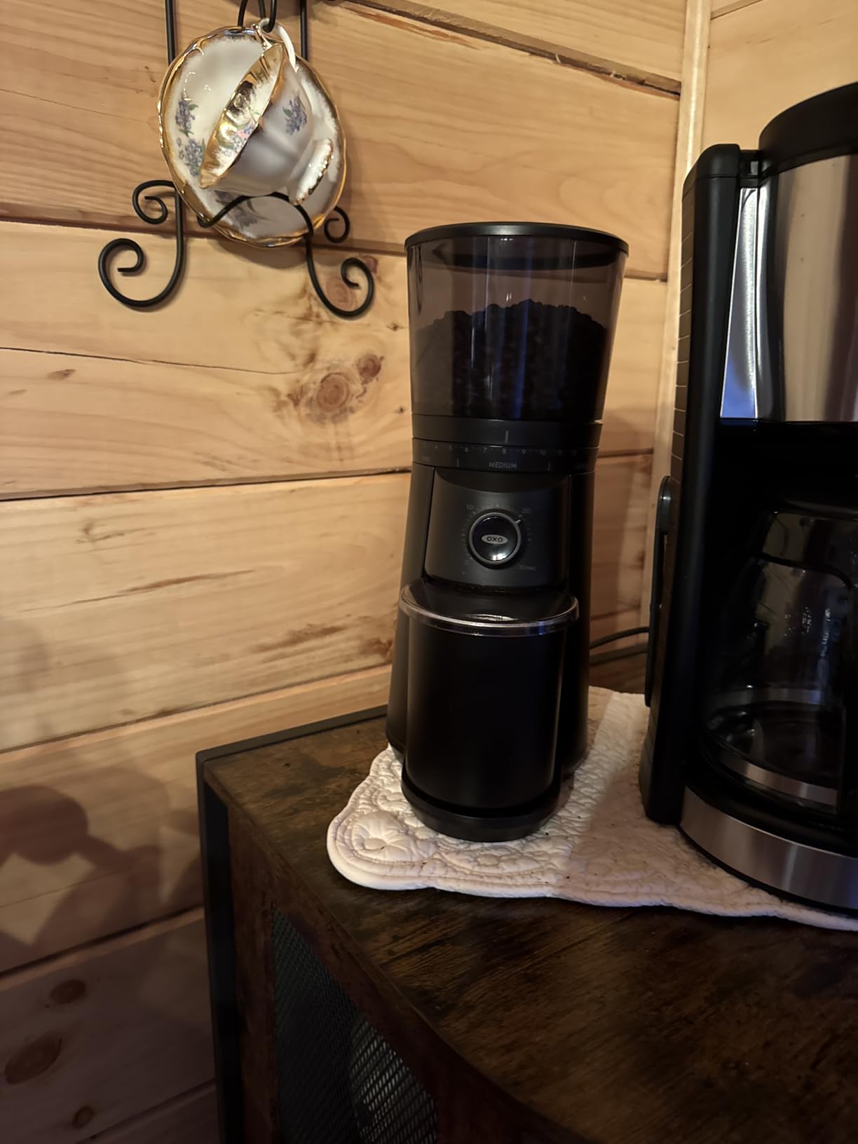 OXO Brew Conical Burr Coffee Grinder - Silver, Stainless Steel Burrs, One-Touch Automatic Smart Grind customer photo 1