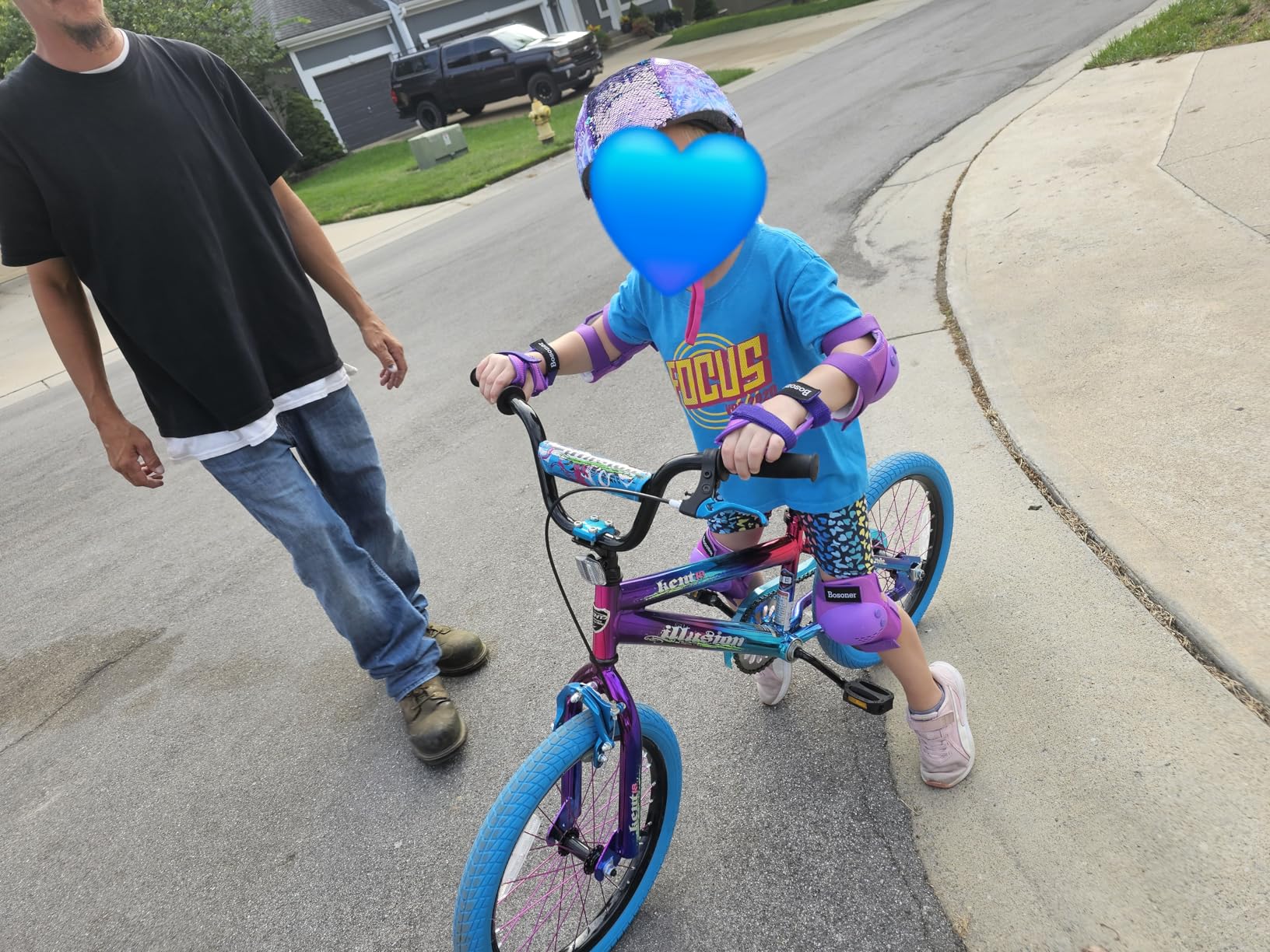 BOSONER Kids/Youth Knee Pads Elbow Pads Wrist Guards Set for 3-15 Years, Child Protective Gear Set for Roller Skates, Cycling, BMX Bike, Skateboard, Inline Skating, Scooter Riding Sports customer photo 2