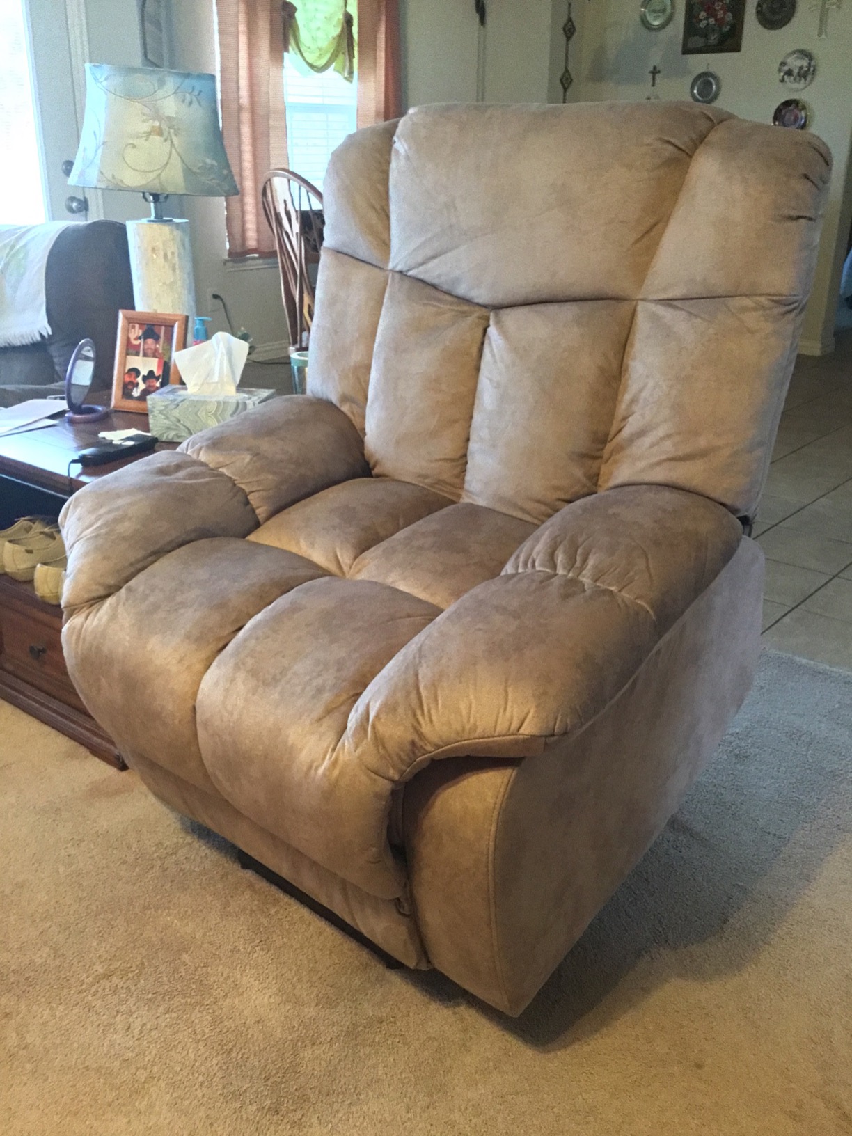 CANMOV Power Lift Recliner Chair for Elderly, Heavy Duty and Safety Motion Reclining Mechanism-Antiskid Fabric Sofa Living Room Chair with Overstuffed Design, Light Tan customer photo 1