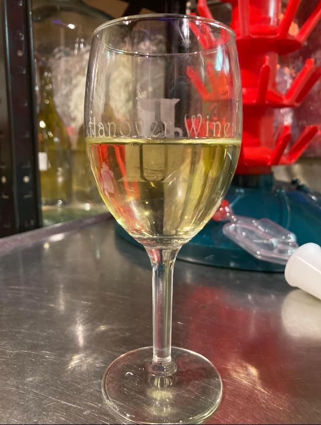Master Vintner Winemaker's Reserve Riesling Wine Recipe Kit Makes 6 Gallons customer photo 1