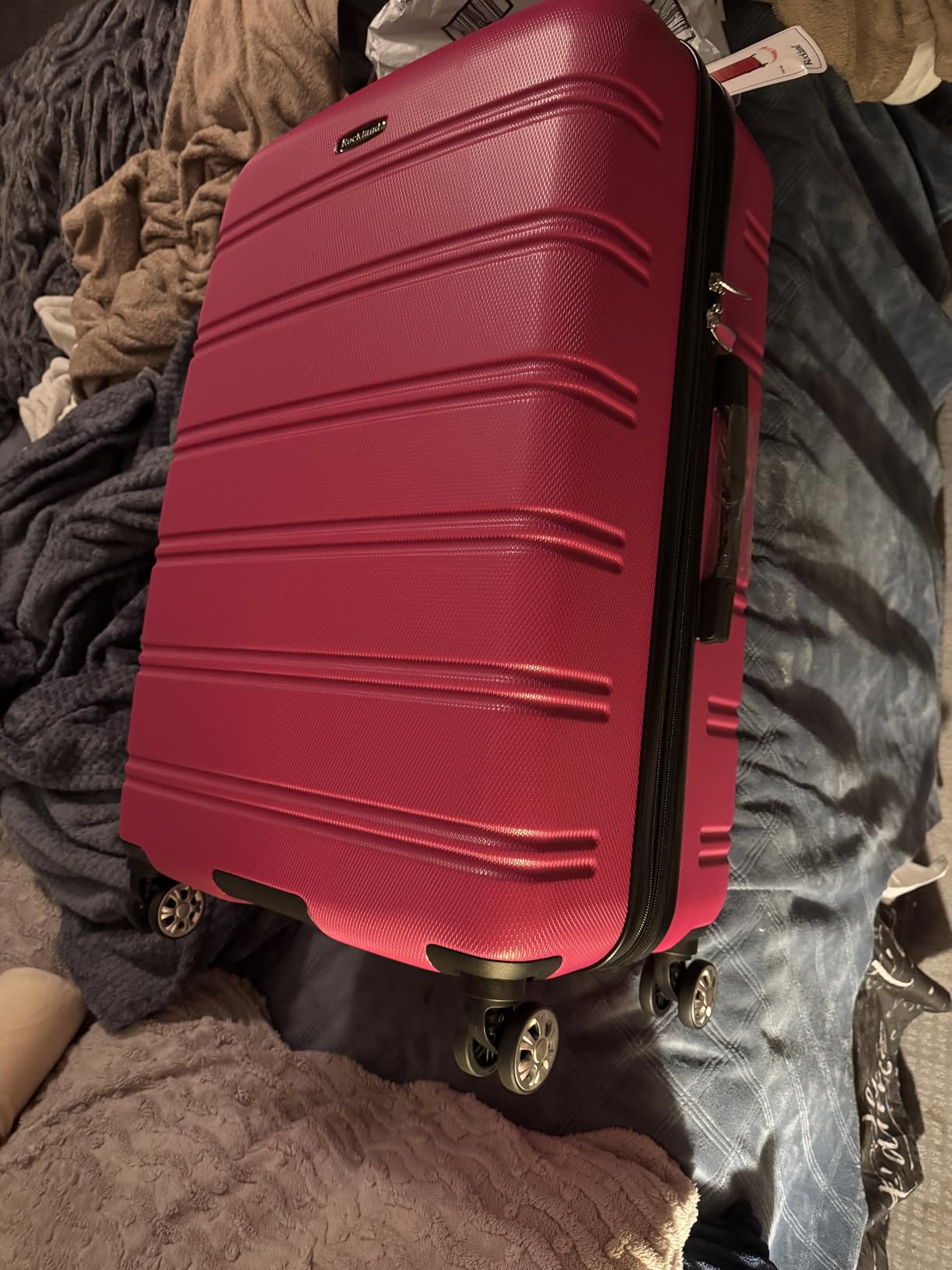 Rockland Melbourne Hardside Expandable Spinner Wheel Luggage, Magenta, Checked Large 28
