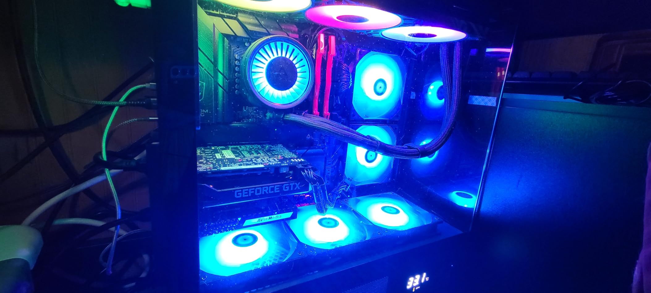 AVerMedia GC573 Live Gamer 4K, Internal Capture Card, Stream and Record 4K60 HDR10 with ultra-low latency on PS5, PS4 Pro, Xbox Series X/S, Xbox One X, in OBS, Twitch, YouTube customer photo 1