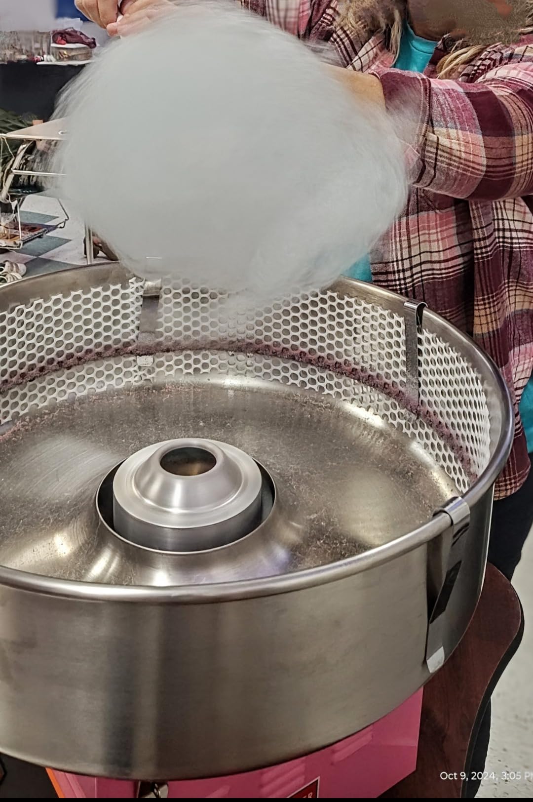 VIVO Blue 1030W Electric Cotton Candy Machine, Commercial Candy Floss Maker, 20 inch Stainless Steel Bowl with Sugar Scoop, Easy Home Use, CANDY-V001B customer photo 1