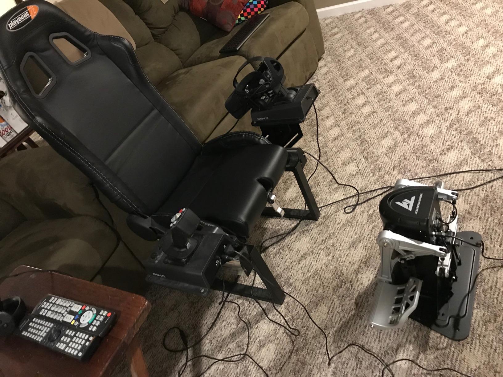 Thrustmaster TPR Pendular Rudder Pedals – Adjustable Resistance, HallEffect Magnetic Sensors customer photo 2