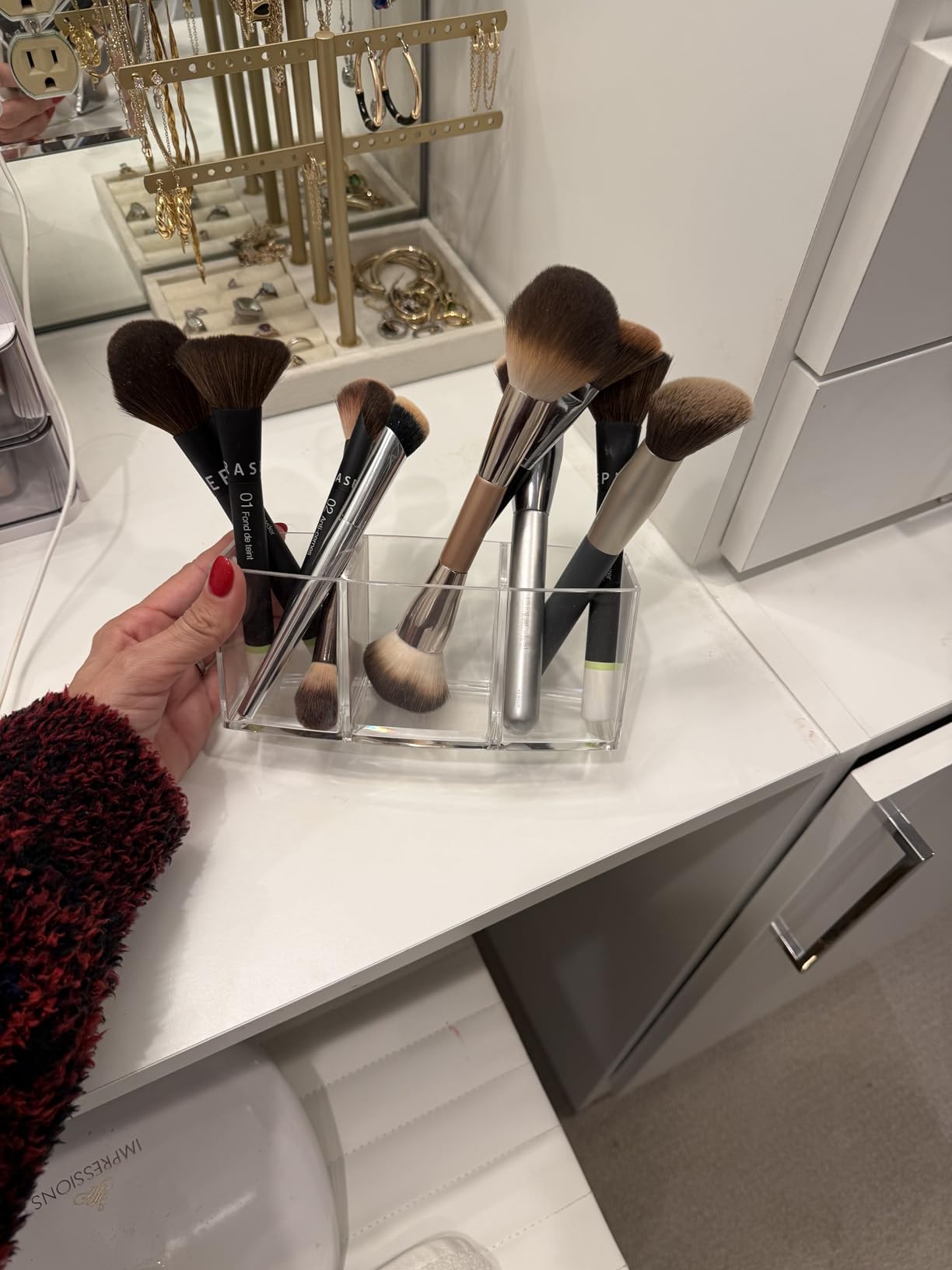 Acrylic Makeup Brush Organizer Holder Clear Cosmetic Brushes Storage with 3 Slots customer photo 1