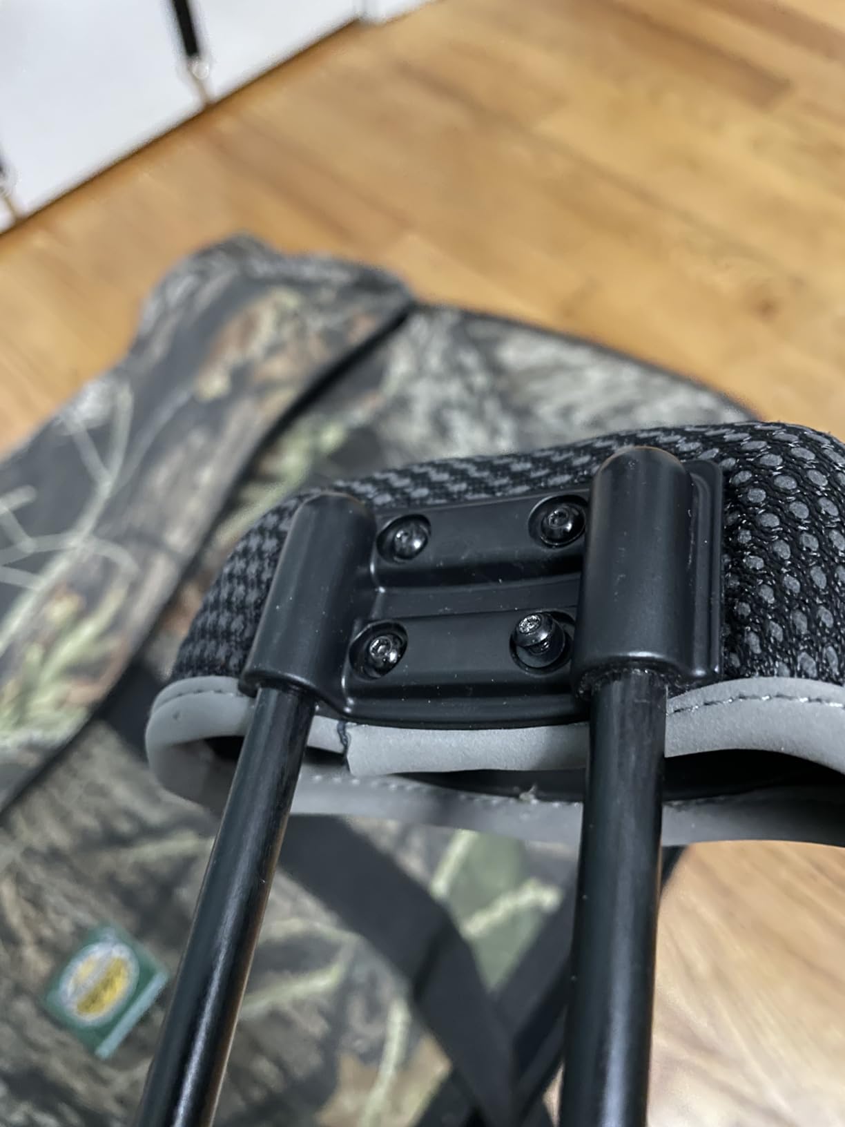 G5 Outdoors Head-Loc Air Quiet Low-Profile 4-Arrow Archery Quiver with Exo-Flex Hood for Bow Hunting and Target Practicing customer photo 2