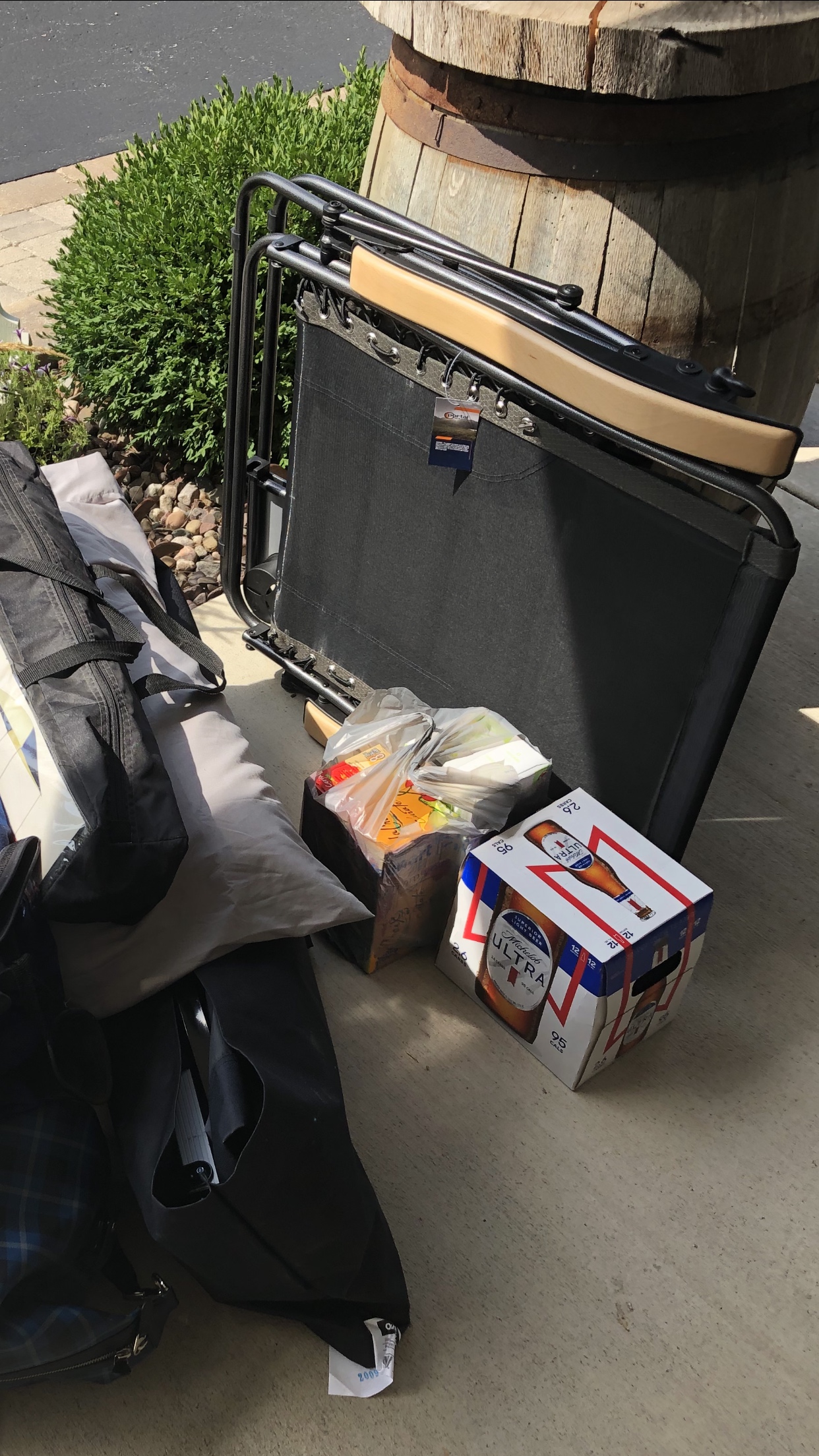 Portal Portable Zero Gravity Chair, Lounge Chair Outdoor Oversized Zero Gravity Chair Folding Lounge Chair with Adjustable Pillows and Cup Holder for Poolside Backyard and Lawn, Support 350lbs customer photo 1