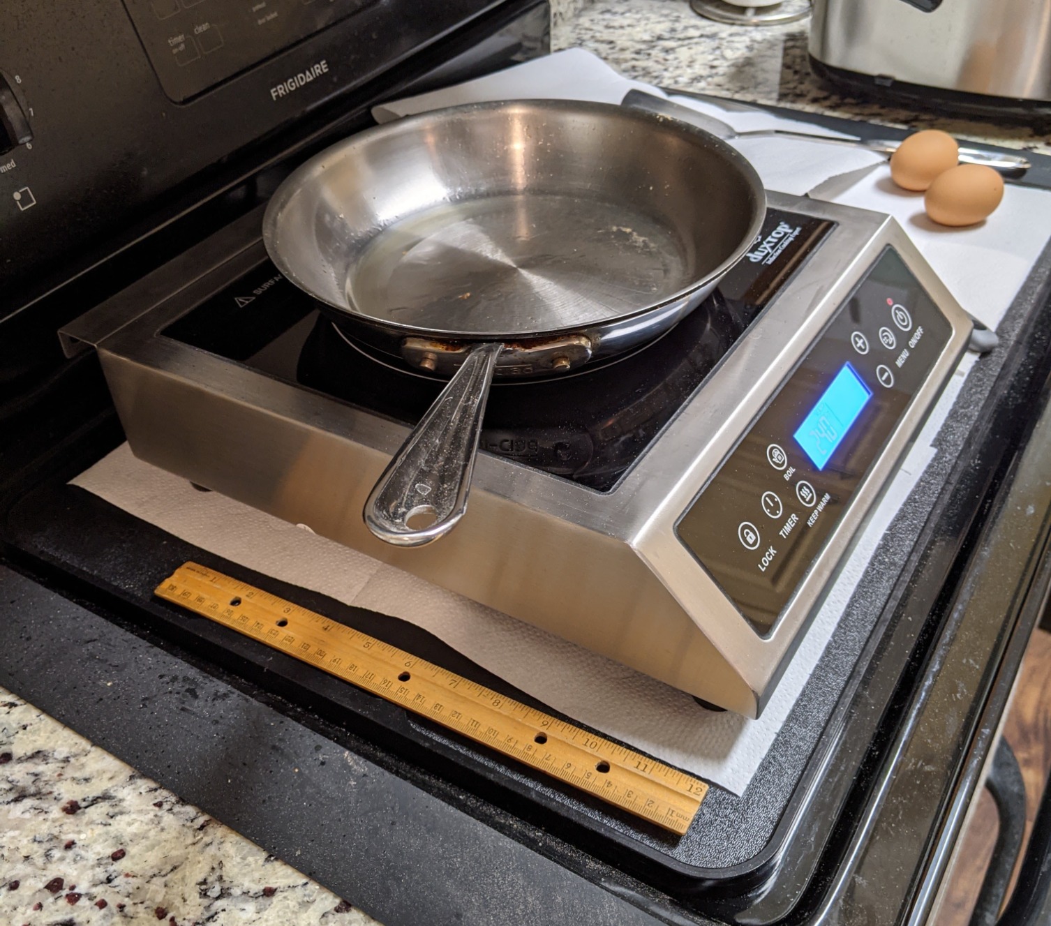 Duxtop Professional Portable Induction Cooktop, Commercial Range Countertop Burner, 1800 Watts Induction Burner with Sensor Touch and LCD Screen, P961LS/BT-C35-D, Silver/Black customer photo 2