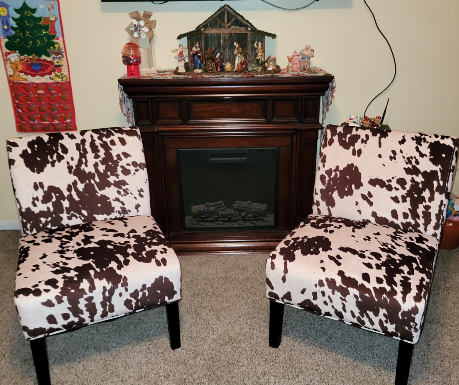 Christopher Knight Home Kendal Traditional Fabric Accent Chair, Print, Matte Black, 22.5D x 29.5W x 32H in customer photo 1