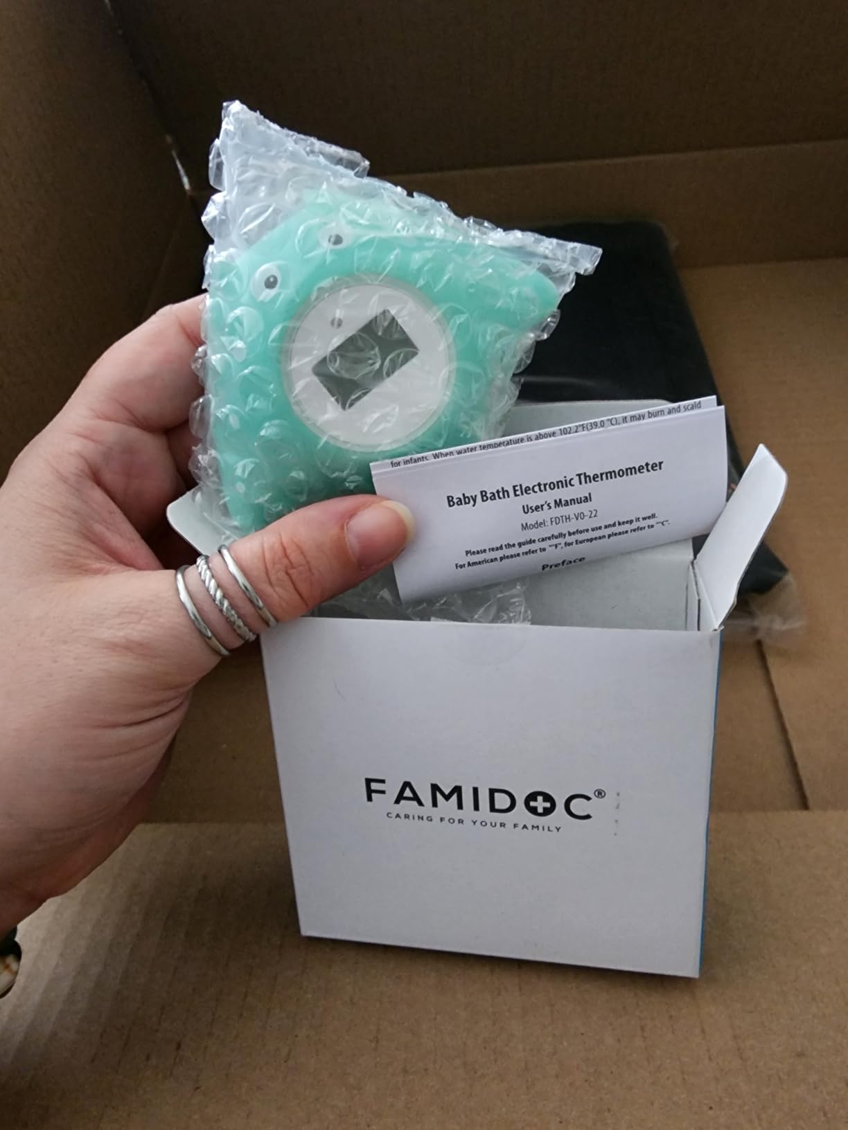 Baby Bath and Room Thermometer - Famidoc FDTH-V0-22 New Upgraded Sensor Technology for Baby Health Bath Tub Thermometer Floating Toy (Blue) customer photo 2