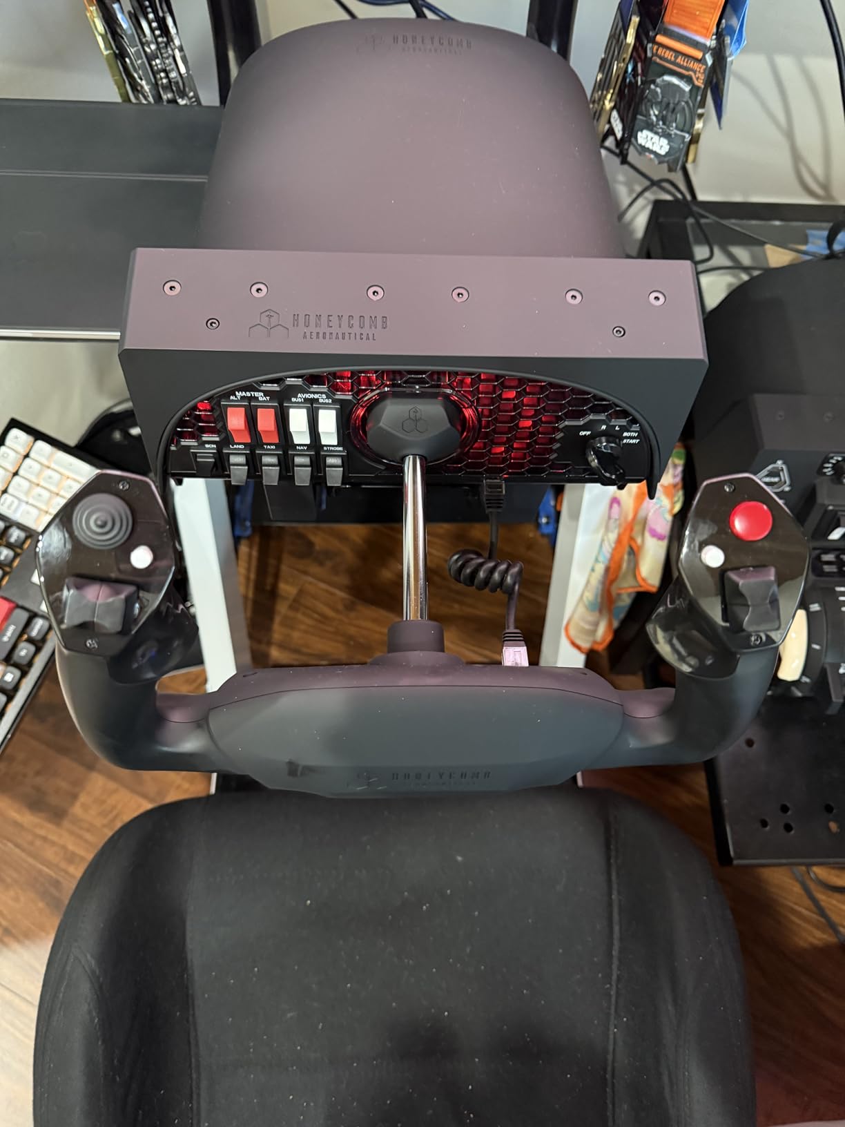Honeycomb Alpha Flight Controls Yoke & Switch Panel - Flight Simulator Yoke w/ 180° Rotation, Steel Shaft, Ignition Switch, Fully-Equipped Handles, Dual Mounting - Compatible w/PC & Mac customer photo 1