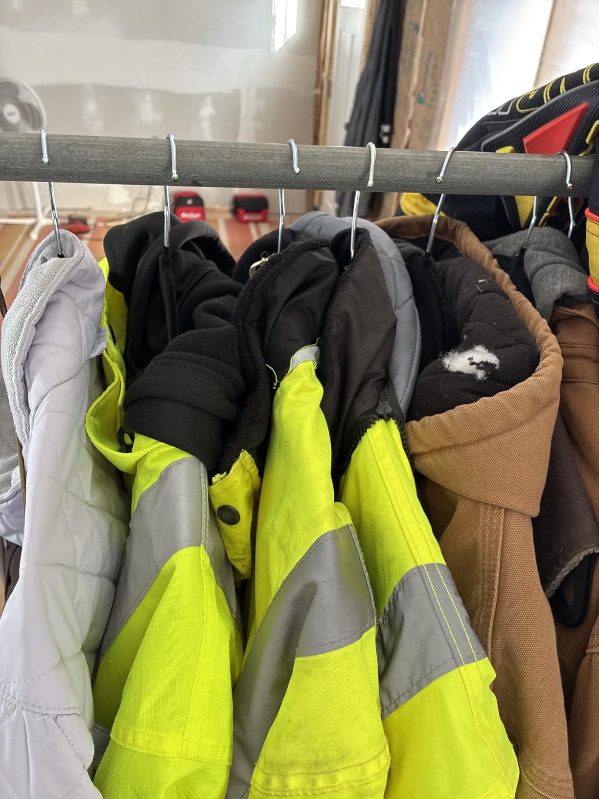 HOUSE DAY Black Velvet Hangers 60 Pack, Non Slip Clothes Felt Hanger Heavy Duty for Coat, Premium Slim Space Saving Suit Hangers for Closet Organizer, 360° Rotating Silver Hook customer photo 2