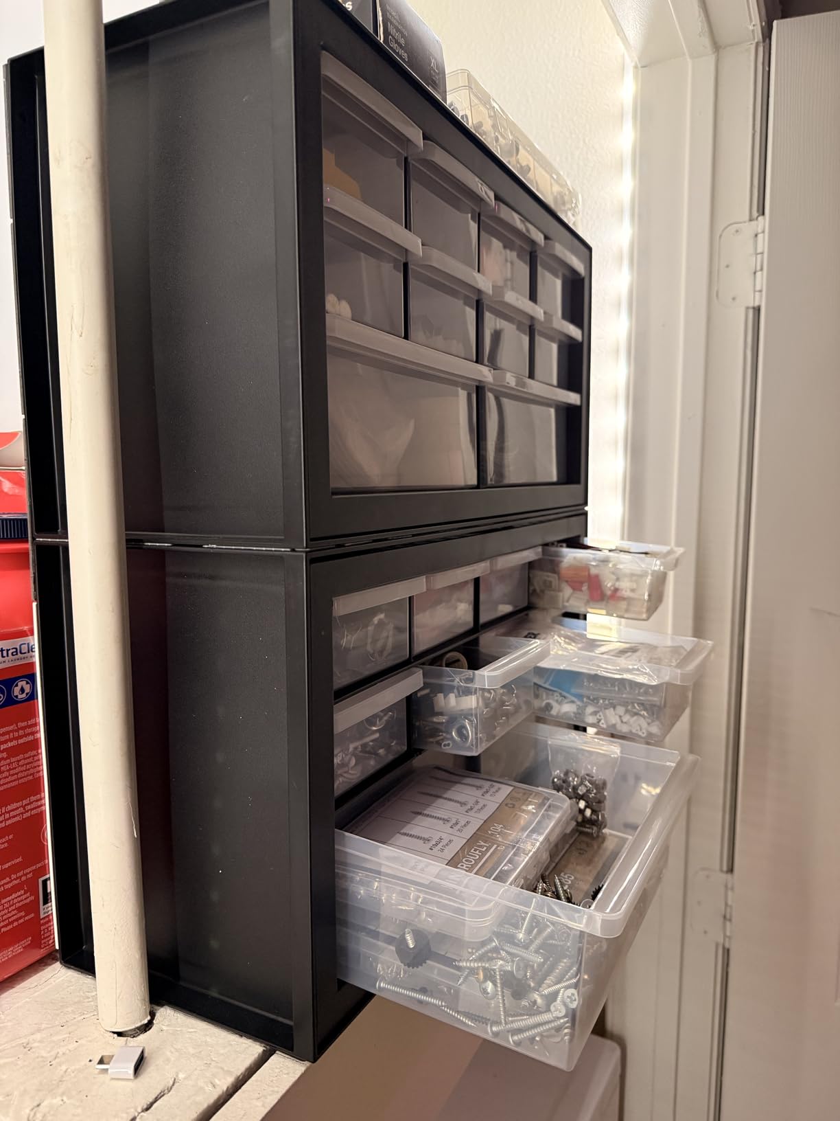 IRIS USA Screw Tool Organizer Small Parts Cabinet Chest, 44-Drawer Hardware Electronics Nuts Bolts Storage Drawers Organization Toolbox Garage Craft Business Teacher Beads Scrapbook Art Hobby - White customer photo 2