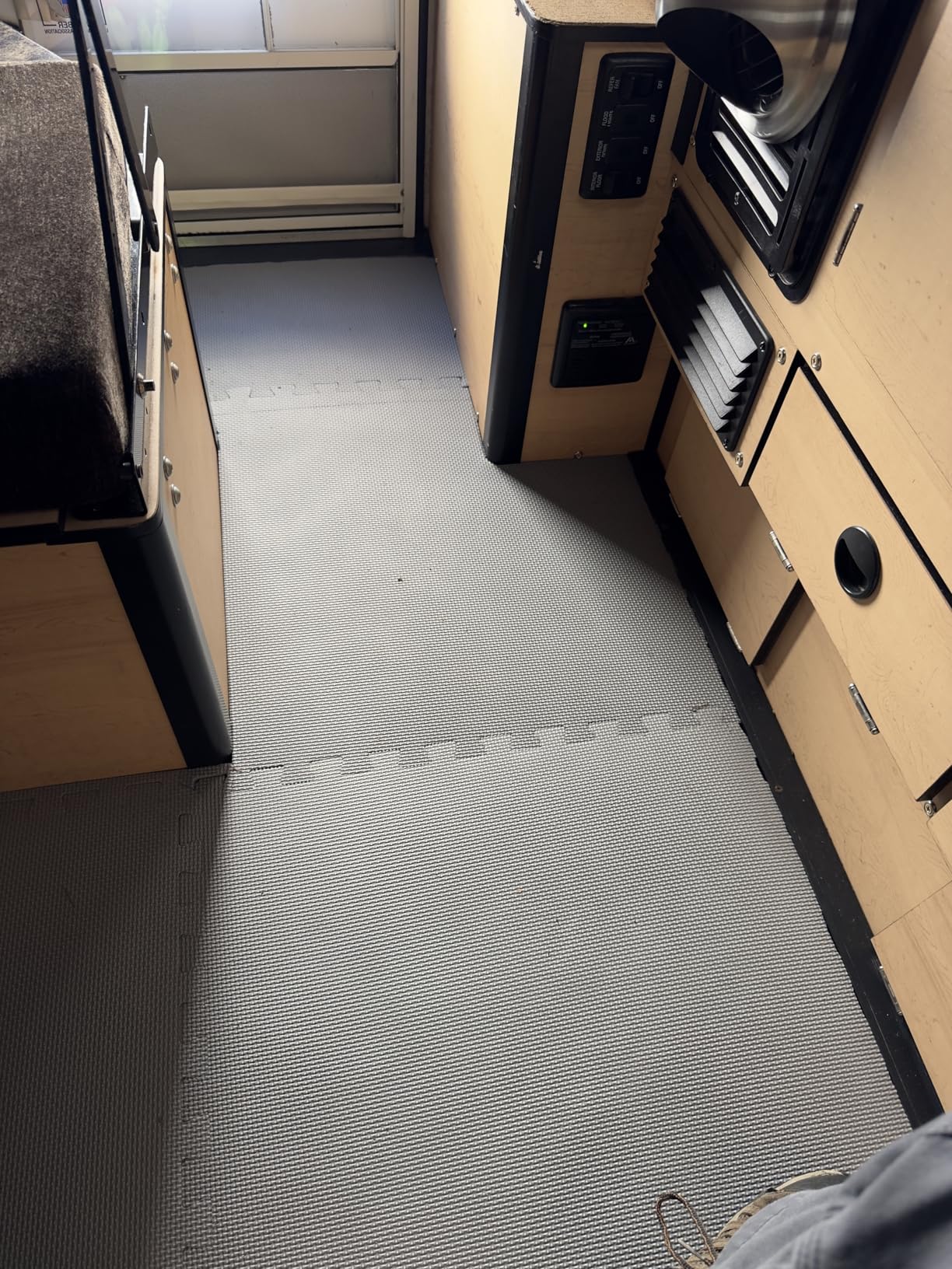 ProsourceFit Weaved Pattern Extra Thick Exercise Puzzle Mat 1-inch, EVA Foam Interlocking Tiles for Protective, Cushioned Flooring for Home and Gym Equipment; Black, 24 SQ FT, 6 Tiles customer photo 1