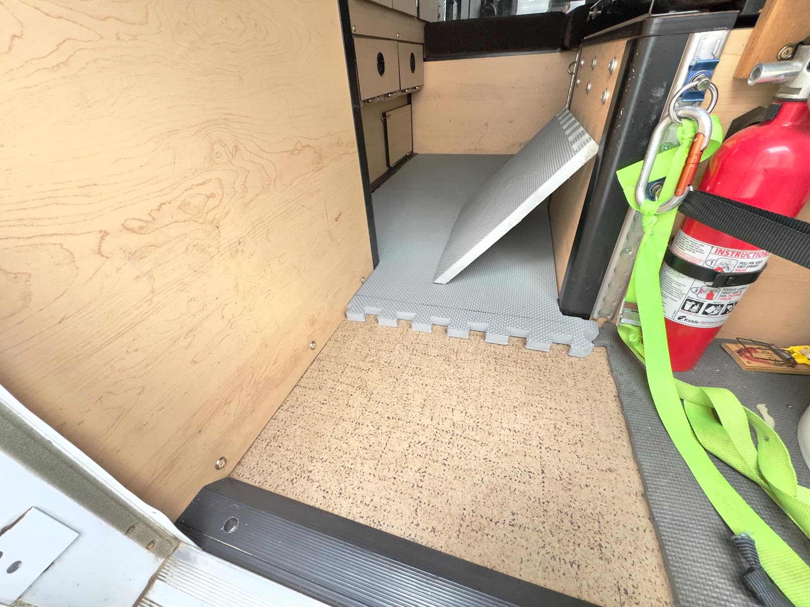 ProsourceFit Weaved Pattern Extra Thick Exercise Puzzle Mat 1-inch, EVA Foam Interlocking Tiles for Protective, Cushioned Flooring for Home and Gym Equipment; Black, 24 SQ FT, 6 Tiles customer photo 2