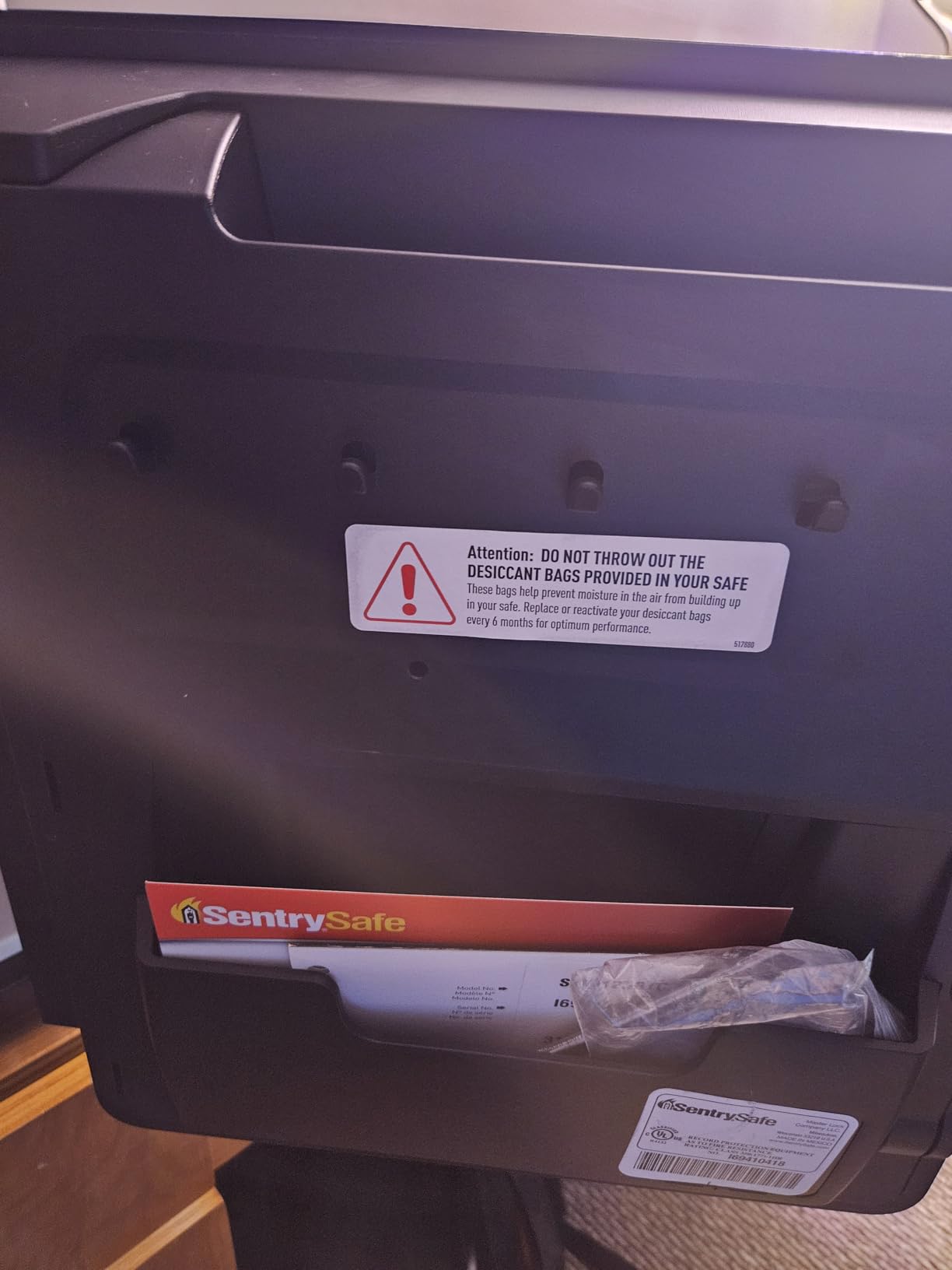 SentrySafe Fireproof and Waterproof Home Safe with Biometric Fingerprint Lock, Keypad, and Key Lock for Securing Money, Jewelry, Documents, 1.23 Cubin Feet, SFW123BTC customer photo 2