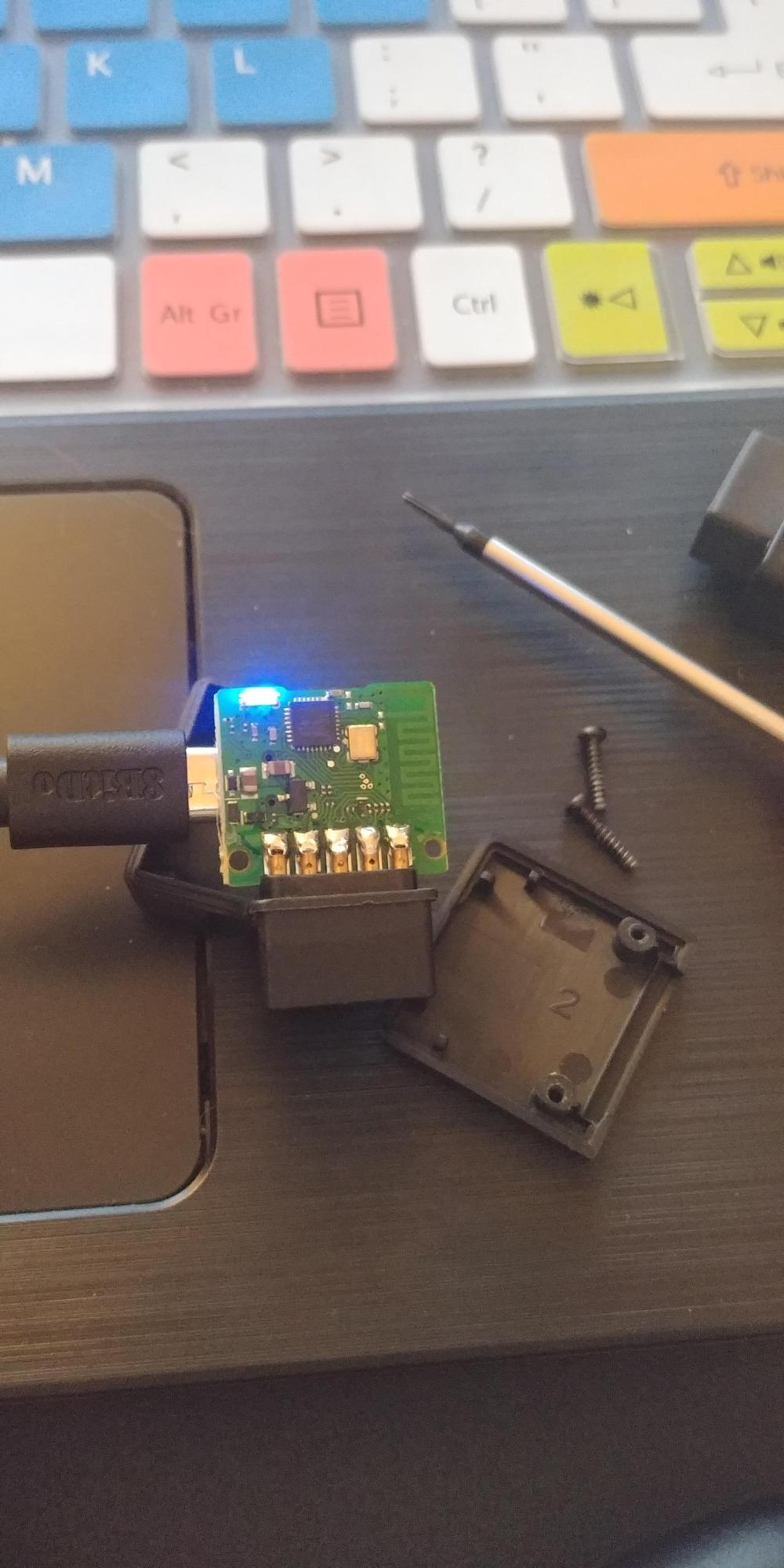 8Bitdo M30 2.4G Wireless Gamepad for the Original Sega Genesis and Sega Mega Drive - Sega Genesis,Black customer photo 1