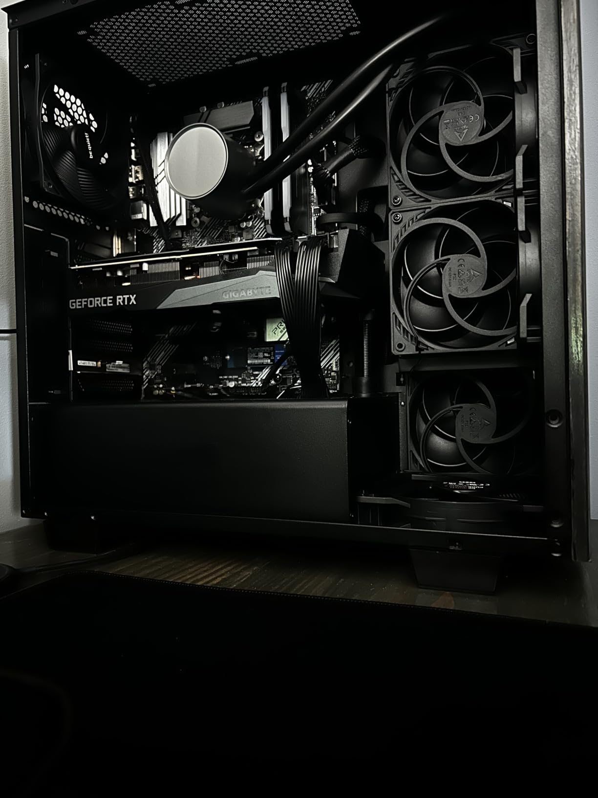 ARCTIC P12 (5 Pack) - PC Fans, 120mm Case Fan, Pressure-optimised, Quiet Motor, Computer, Fan Speed: 1800 RPM - Black customer photo 2