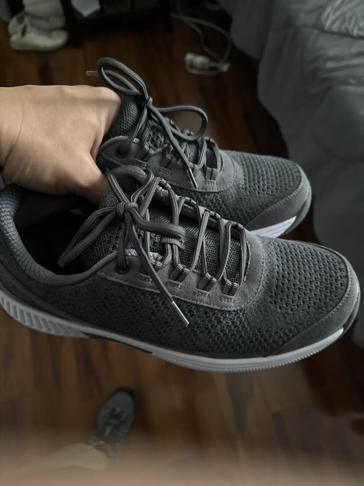 Orthofeet Men's Orthopedic Lava Stretch Breathable Walking Sneaker customer photo 2