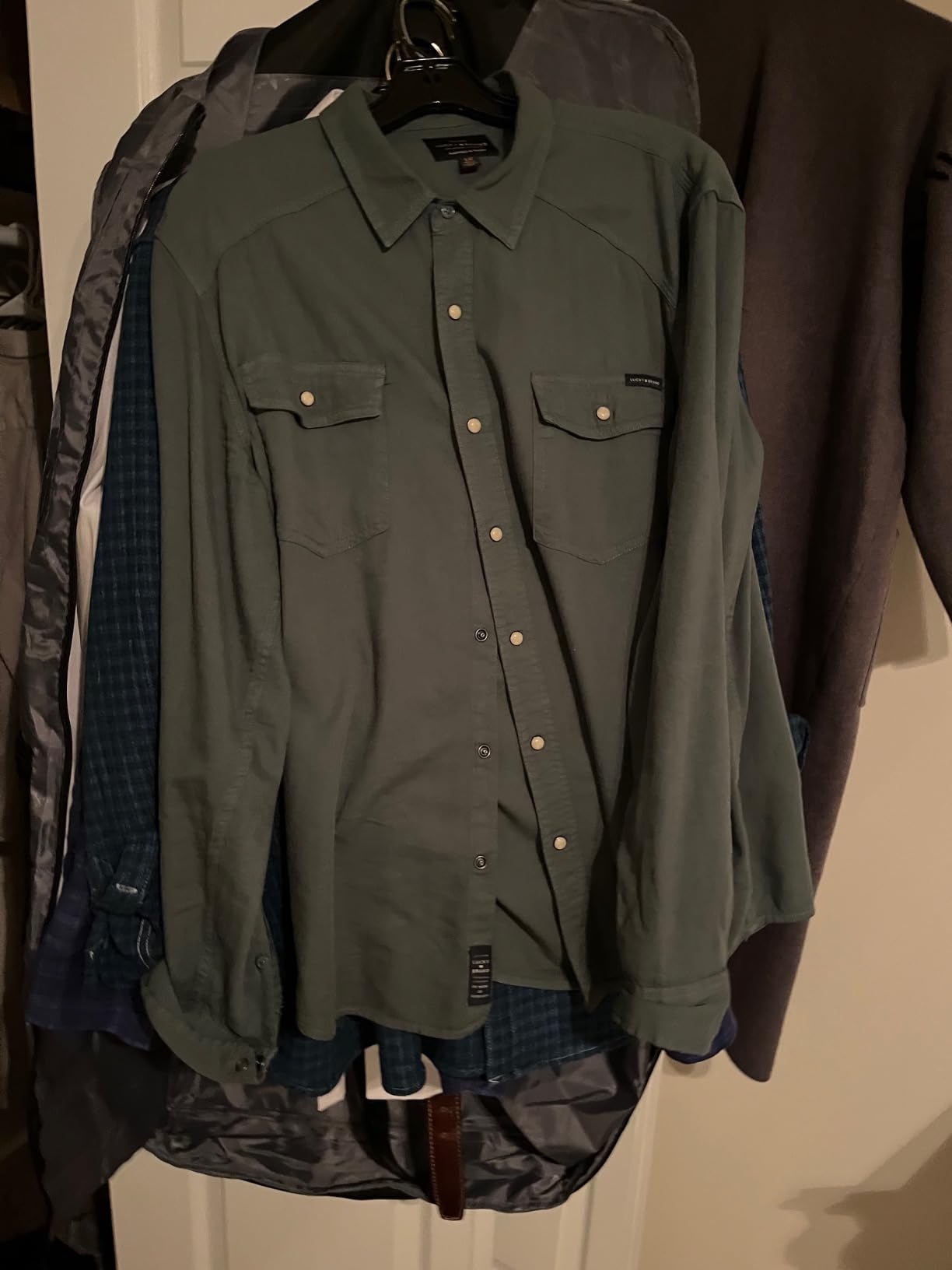 MATEIN Garment Bag for Travel, Large Carry on Garment Bags with Strap for Business, Waterproof Hanging Suit Luggage Bag for Men Women, Wrinkle Free Suitcase Cover for Shirts Dresses Coats, Black customer photo 1