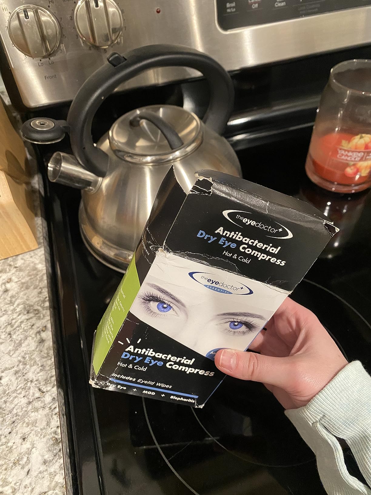 The Eye Doctor Essential - Hot Eye Compress Heat Bag for Dry Eye, Blepharitis and MGD - Safe to Heat in a Microwave - Hot and Cold Eye Compress customer photo 2