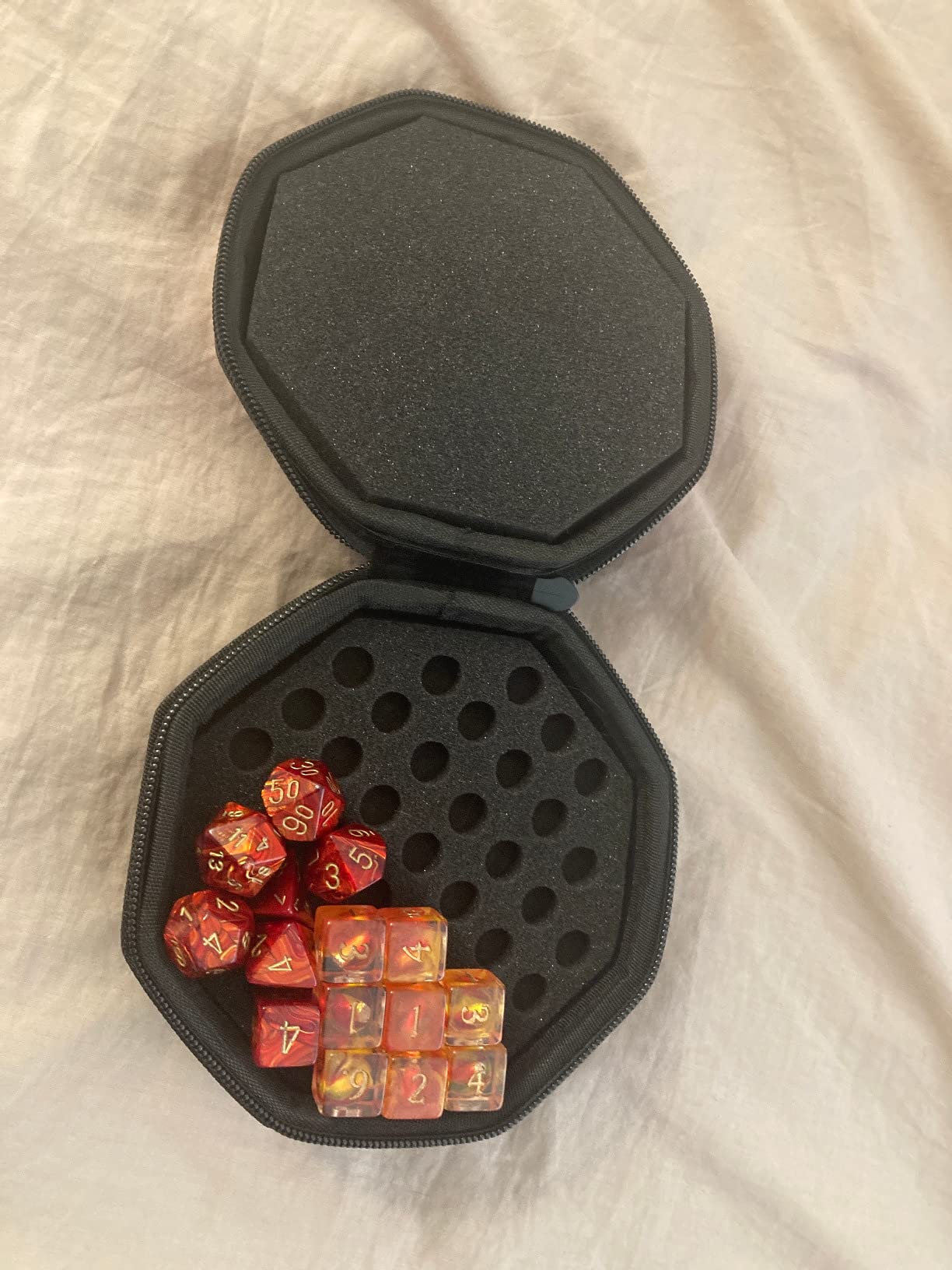 GEEKON Protective Padded Dice Case & Integrated Felt Dice Tray for Board Games, Tabletop Games and RPGs - Holds & Protects Over 75 Dice! Perfect for Game Night! (Red) customer photo 2