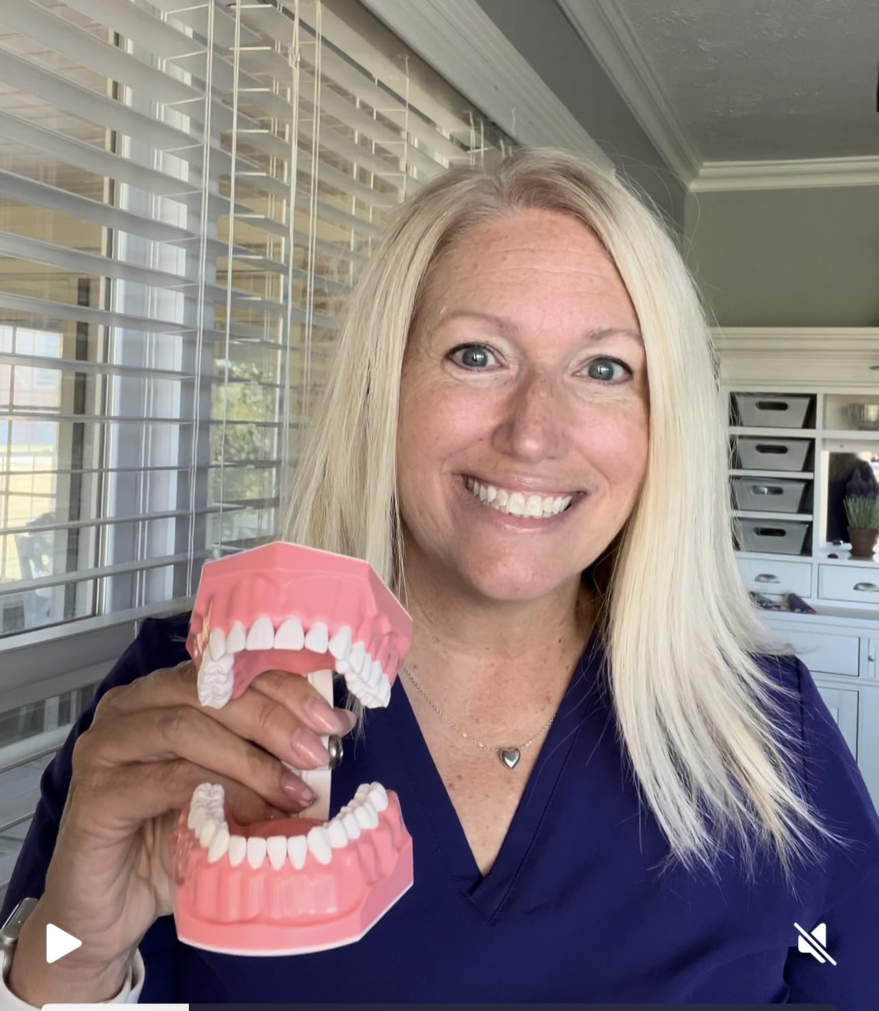 Dental Model Brushing Flossing Practice Teeth Typodonts Mode Gingiva Visible Anatomic Demonstration Teaching Studying Standard Size customer photo 1