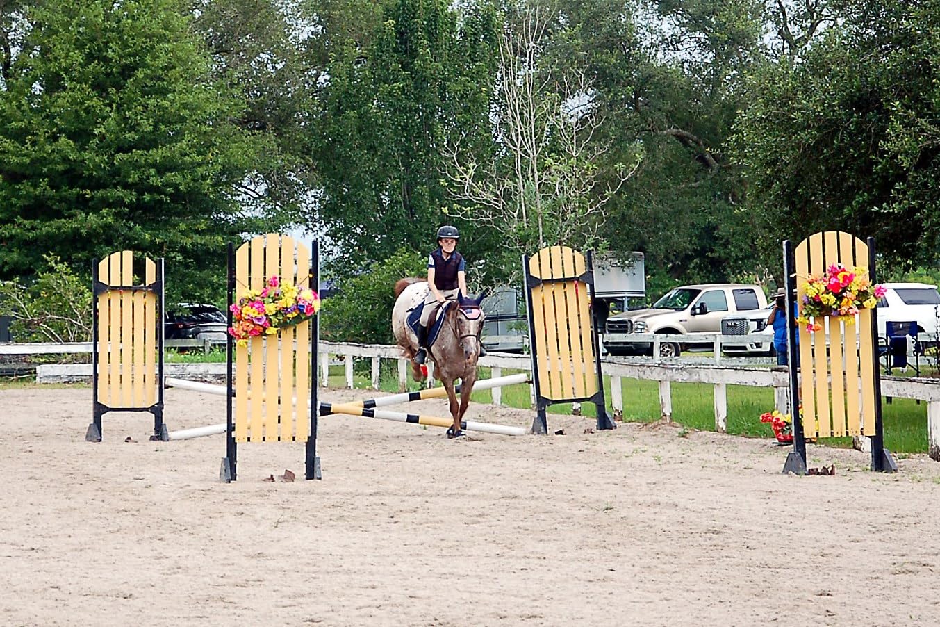 UNISTRENGH Equestrian Vest Professional Safety EVA Padded Horse Riding Vest Unisex Black Zipper Protector Gear Waistcoat customer photo 1