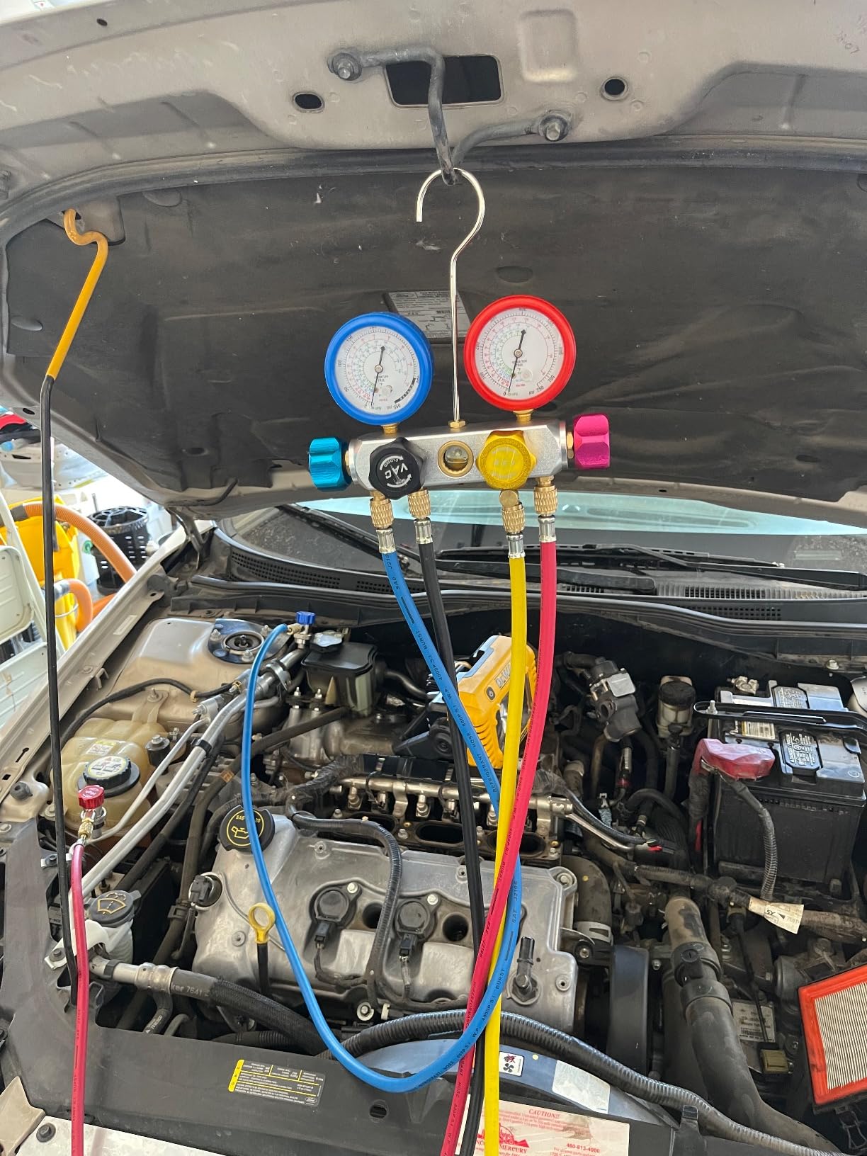 BACOENG AC Manifold Gauge Set for R134A R410A R22, HVAC Gauges with Hoses, 4 Way Automotive Air Conditioner Refrigerant Recharge Kit customer photo 1