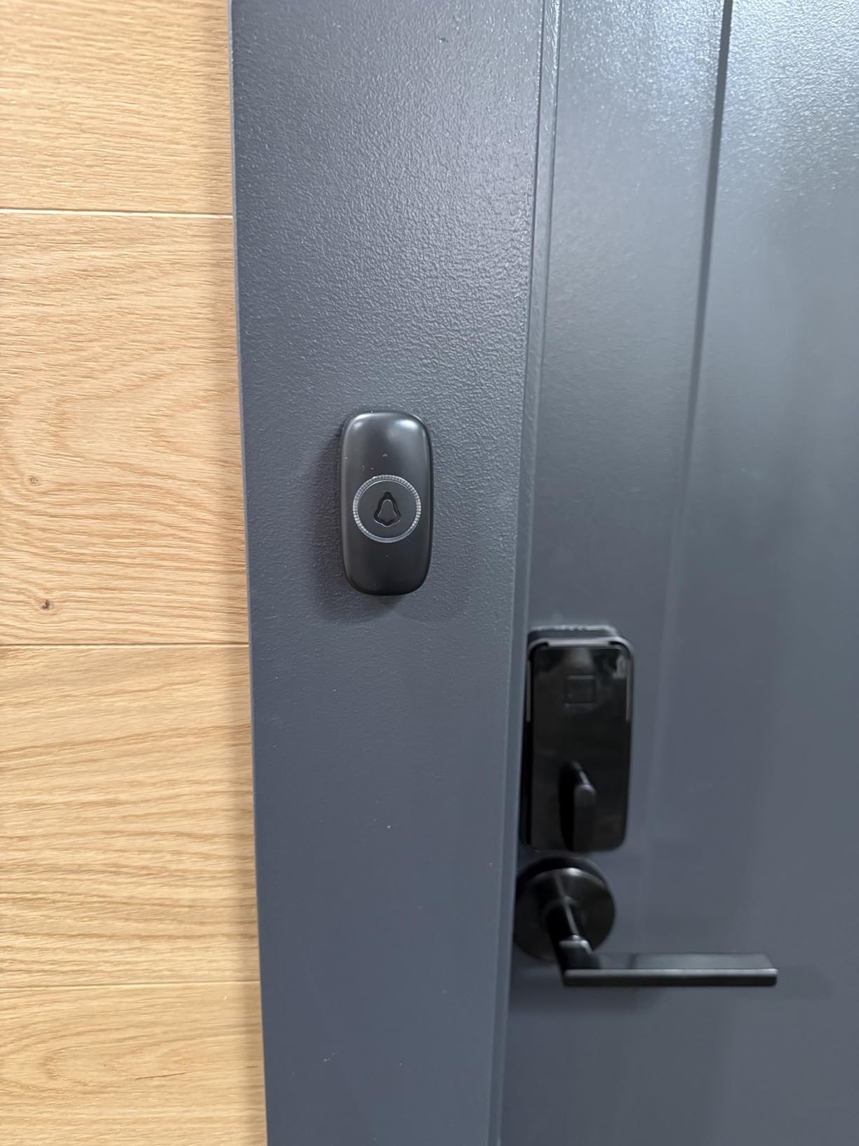 SECRUI Wireless Doorbell, Easy installation, Waterproof, Adjustable Volume, 58 Chimes, Colorful LED, 1000Ft Range, M520+F55, Black customer photo 2