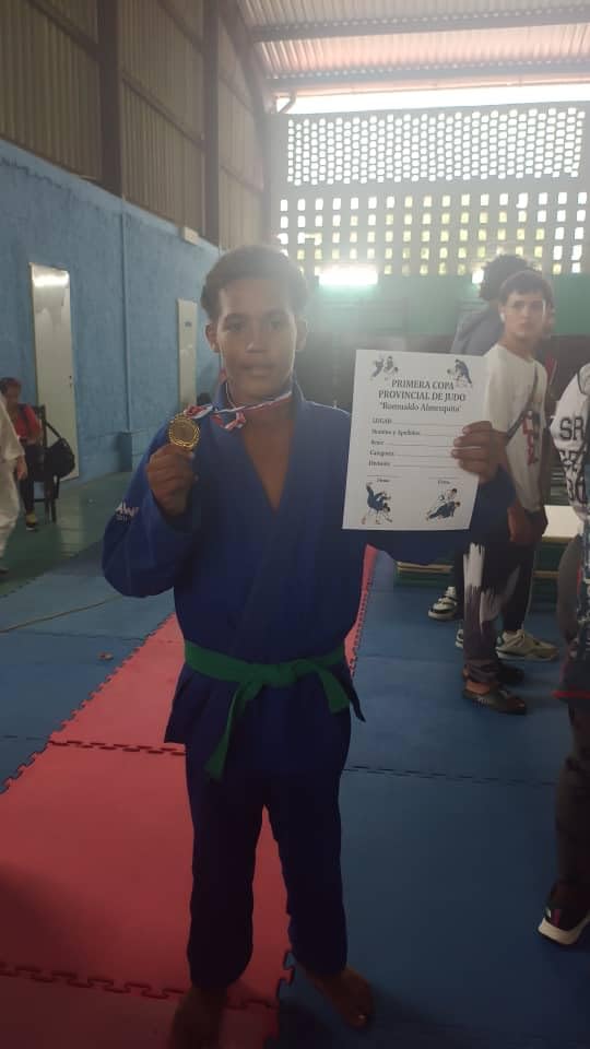 Hawk Sports Brazilian Jiu Jitsu Gi for Men and Women with Jacket, Pants, and White Belt for Martial Arts Training customer photo 2