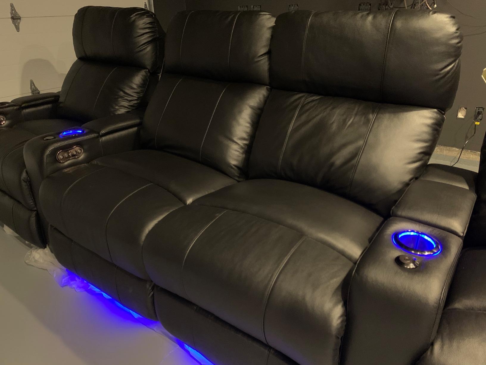 Seatcraft Julius - Big & Tall - Home Theater Seating - Living Room - 400 lbs Capacity - Italian Leather - Power Recline - Powered Headrest - USB Charging,Cupholders,Arm Storage customer photo 1