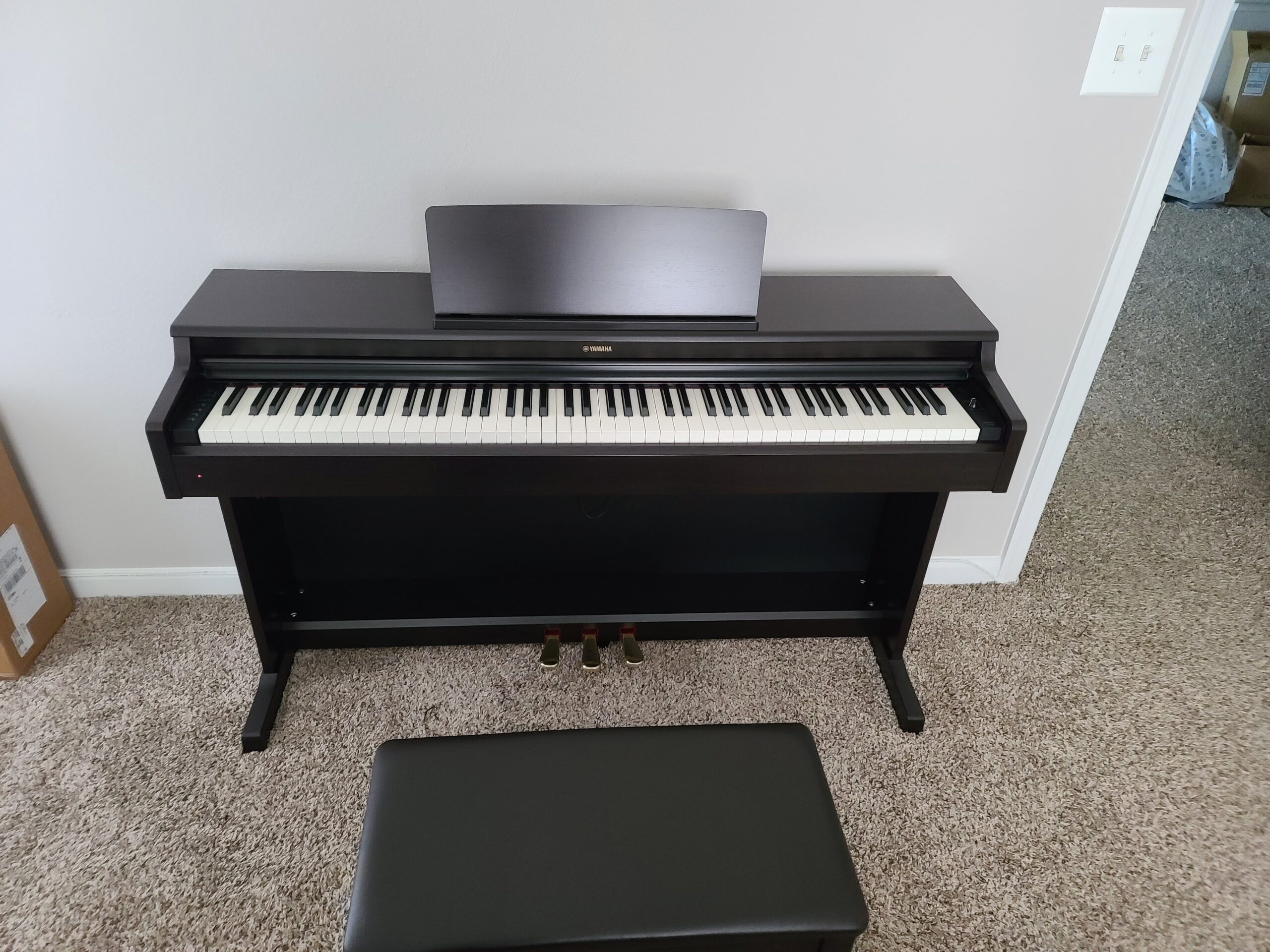 Yamaha YDP164 Arius Series Piano with Bench, Dark Rosewood customer photo 1
