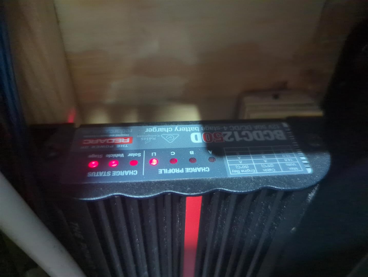 REDARC Dual Input 50A in-Vehicle DC to DC Battery Charger with MPPT Solar Regulator, Green Power Priority, 12V/24V Compatible, for Lithium, AGM, Gel, Lead Acid, Calcium, LiFePO4 Batteries customer photo 1