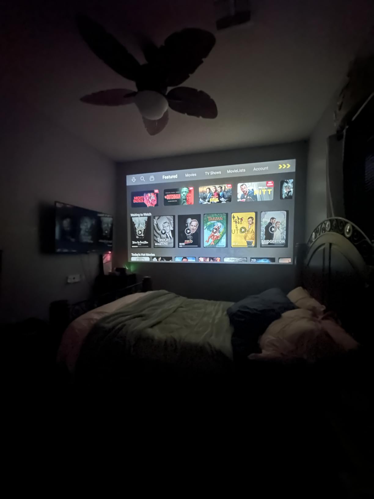 AuKing Projector, 2026 Upgraded Mini Projector, Full HD 1080P Home Theater Video Projector, Compatible with HDMI/USB/AV/Smartphone/TV Box/Laptop customer photo 1