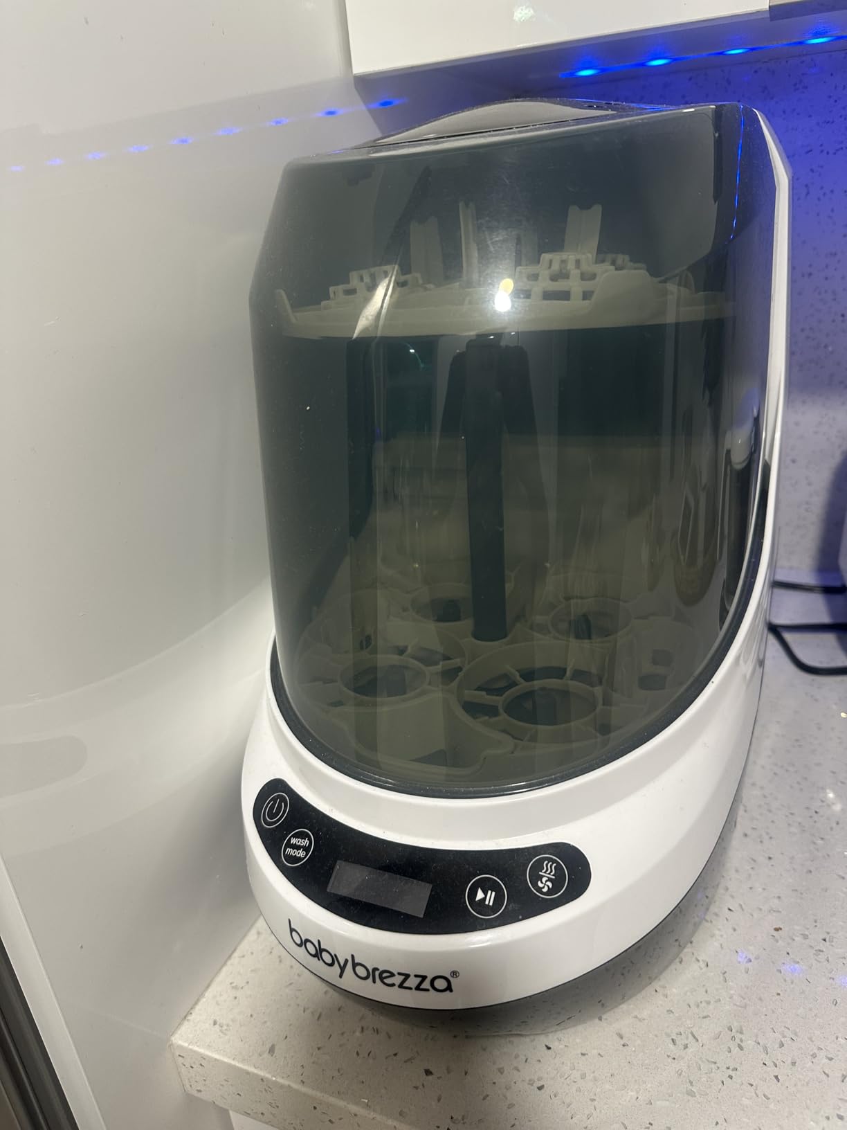 Baby Brezza New and Improved Formula Pro Advanced Formula Dispenser Machine - Automatically Mix a Warm Formula Bottle Instantly - Easily Make Bottle with Automatic Powder Blending, White customer photo 2