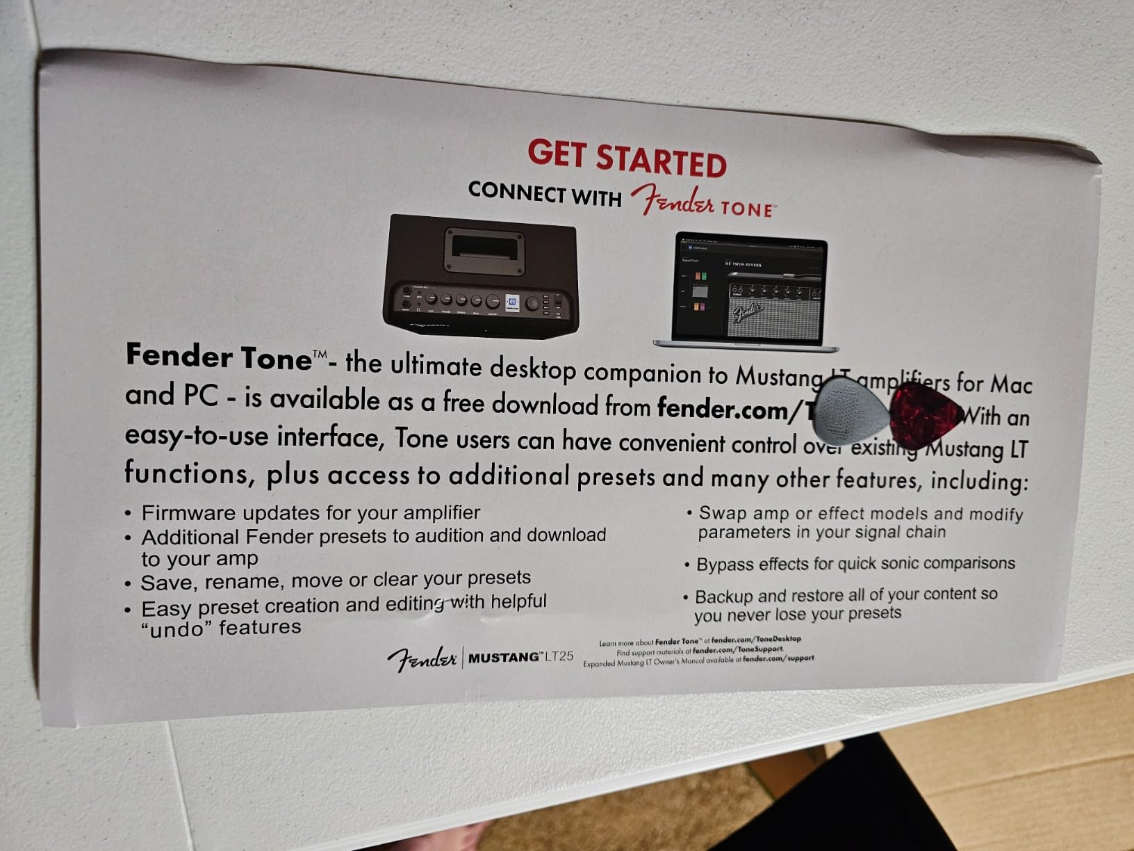 Fender Mustang LT25 Guitar Amp, 25-Watt Combo Amp, with 2-Year Warranty, 30 Preset Effects with USB Audio Interface for Recording customer photo 2