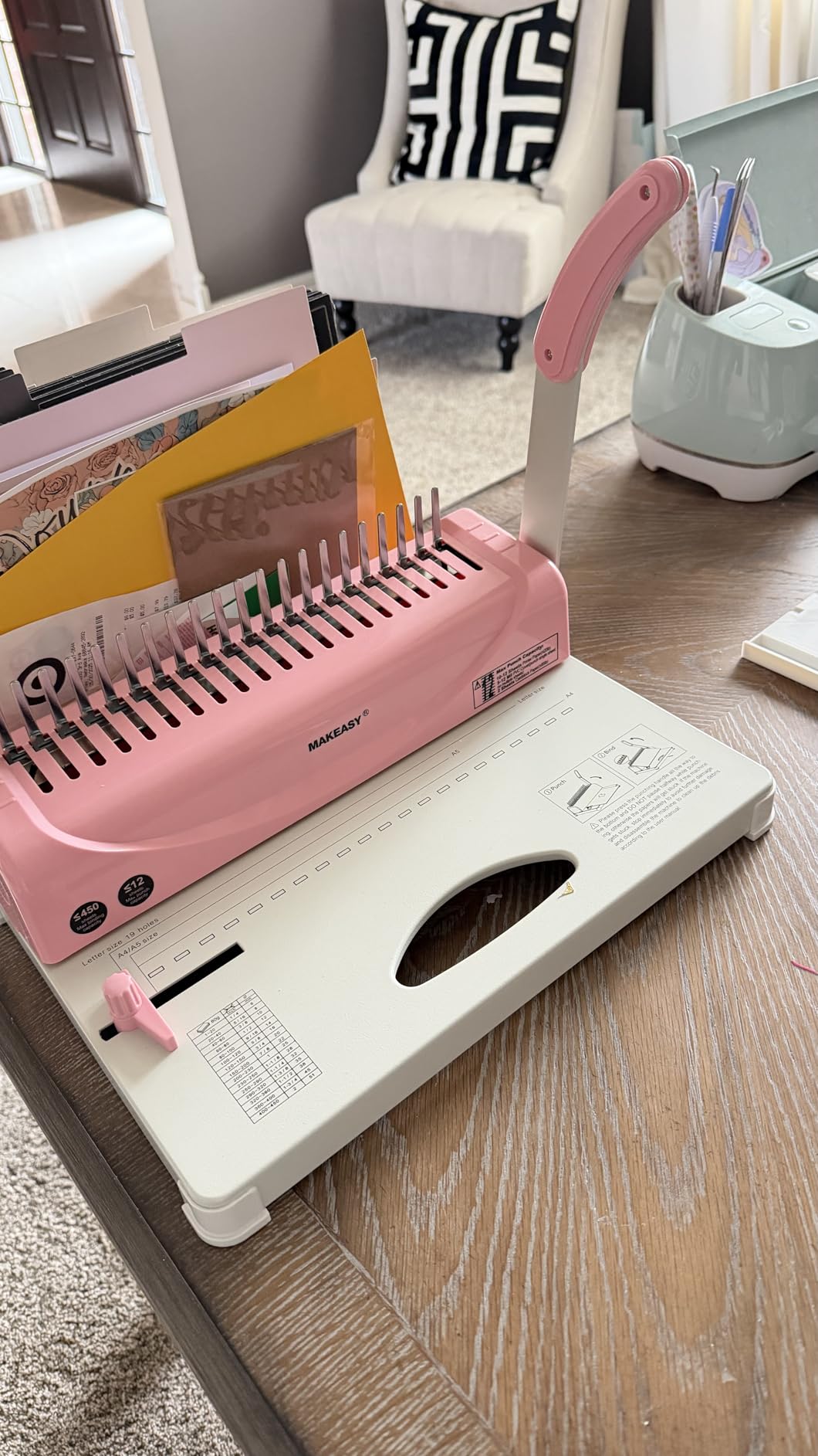 MAKEASY Binding Machine, 21-Hole, 450 Sheets, Comb Binding Machines with 1 Box Comb Bindings Spines, Comb Binder for Letter Size, A4, A5 Paper customer photo 1